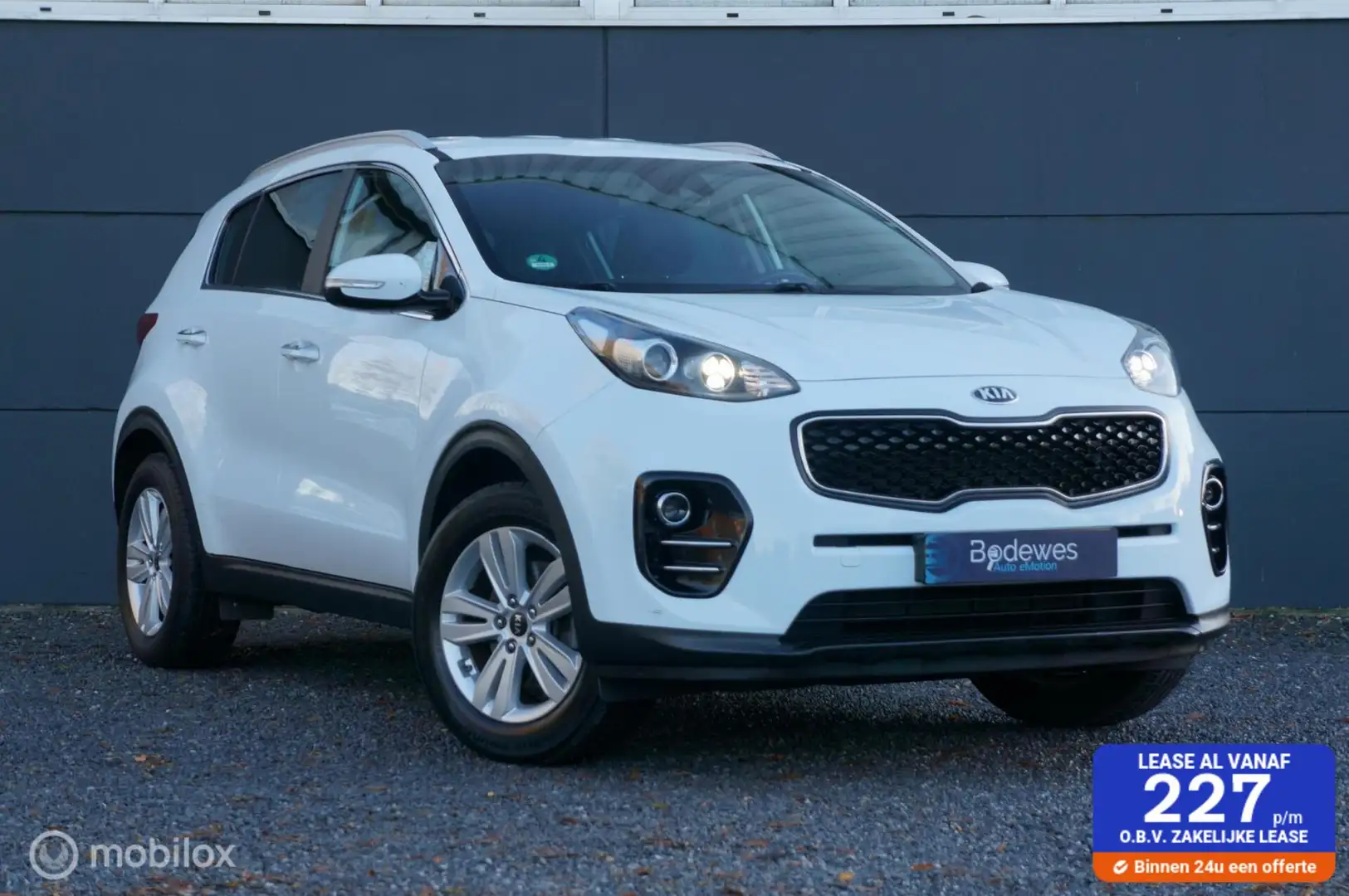 Kia Sportage 1.6 GDI DynamicLine Leder Pakket Navi Cam Apps! Blanc - 1
