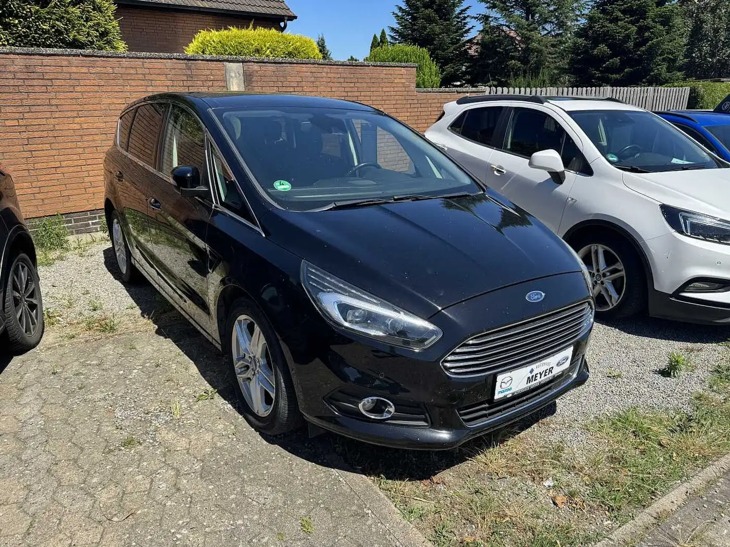 Ford S-Max 2.0 TDCi Aut. Titanium AHK/LED Schwarz - 1