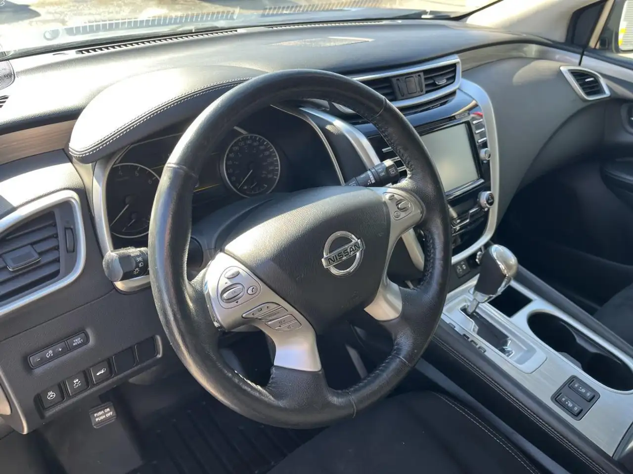 Nissan Murano снимка Nissan Murano