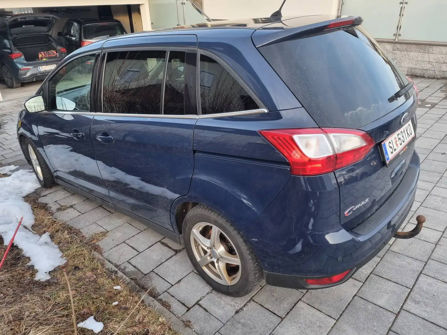 Ford Grand C-Max Grand C-MAX Trend 1,5 TDCi Trend Blau - 2