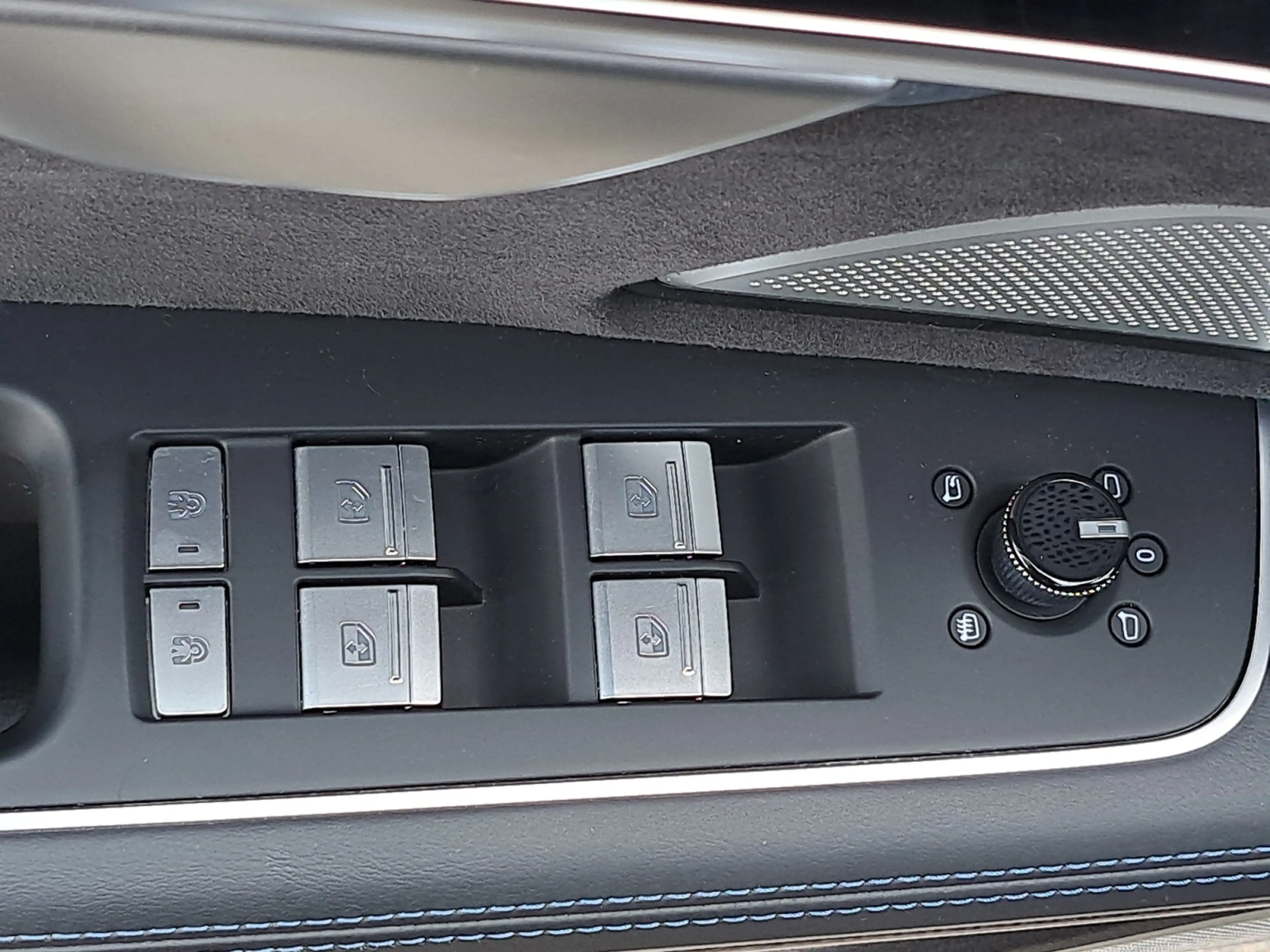 Audi A8 50 TDI quattro tiptr. S line-EX PANO 21" SITZBELÜ — photo 13
