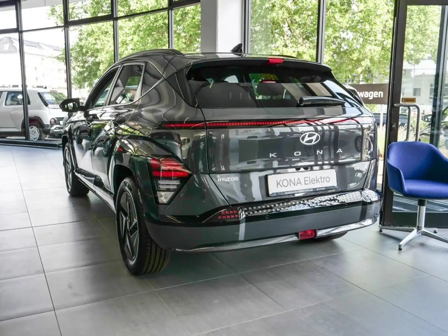 Hyundai KONA Elektro Trend / Assistenz Paket / el. Heckklappe / Grigio - 2