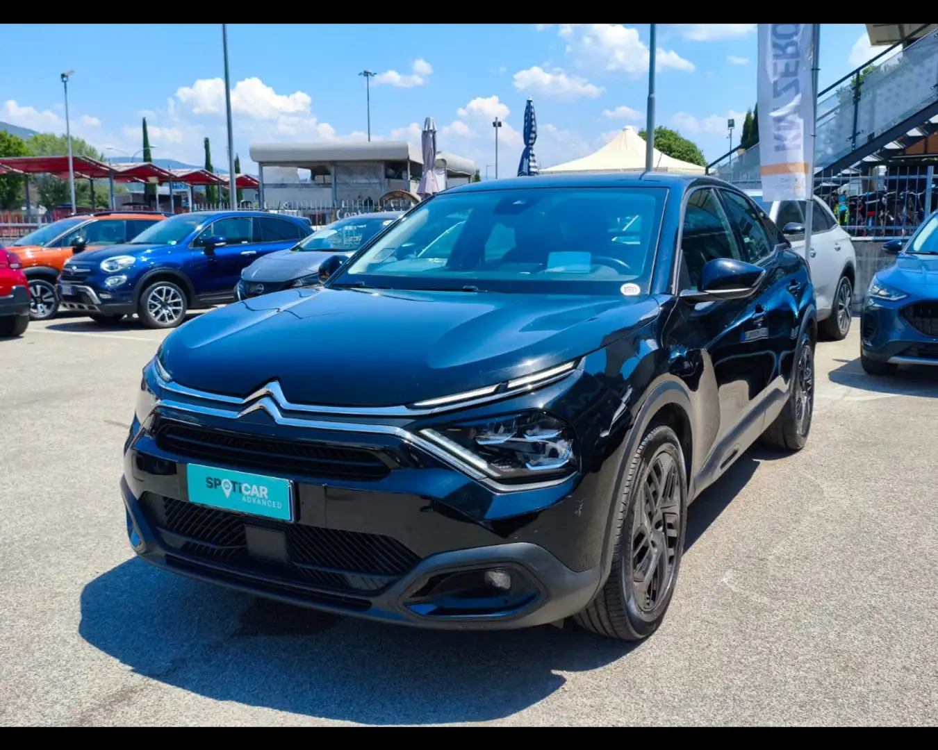 Citroen C4 1.5 BlueHDi Shine Zwart - 1