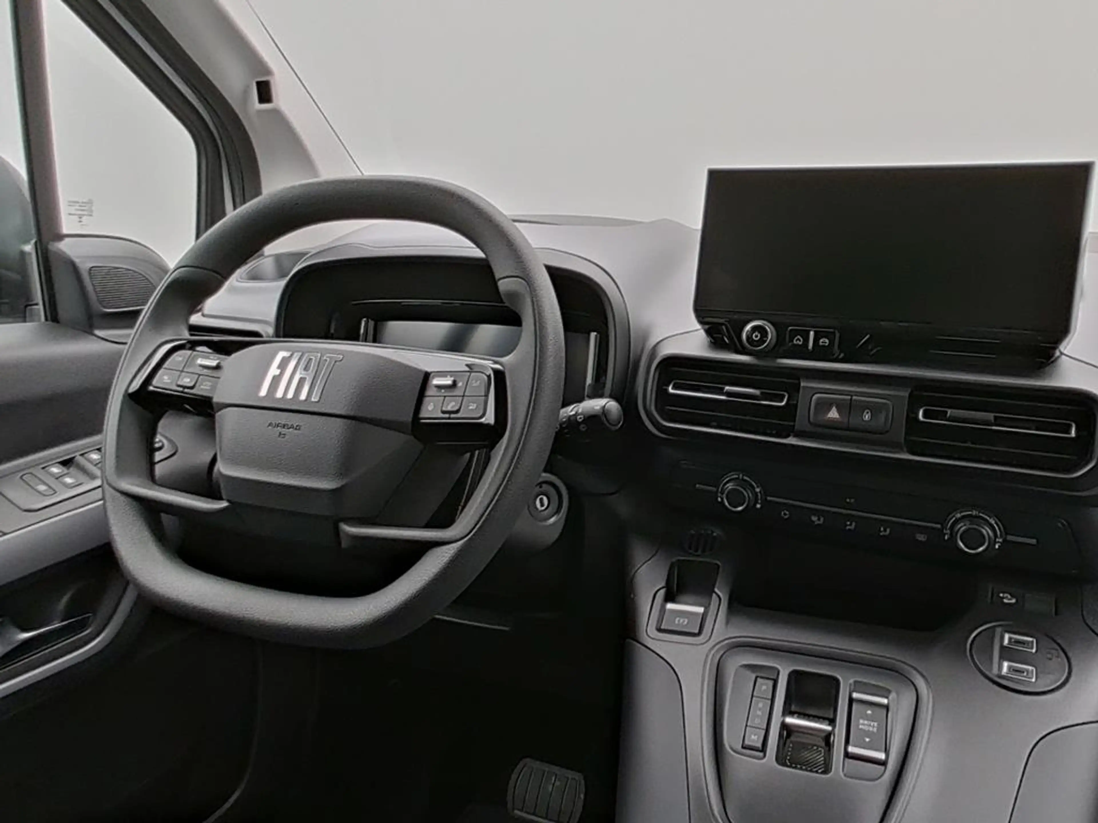 Fiat Qubo L 5-Sitzer ICON — photo 13