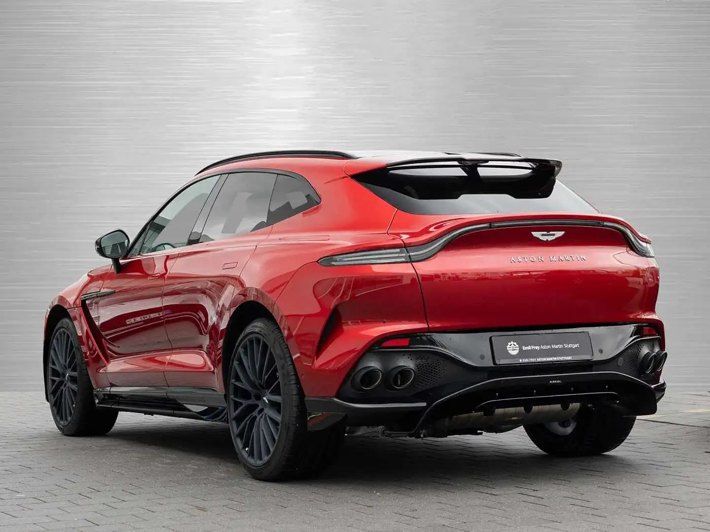 Aston Martin DBX 707 V8 4x4 Rood - 2