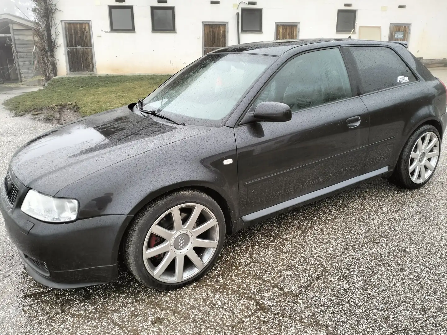Audi S3 1.8 T quattro - 1