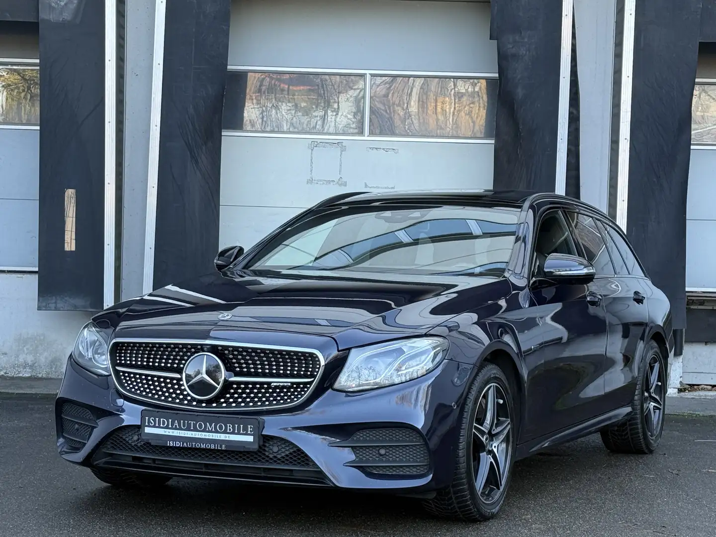 Mercedes-Benz E 300 de AMG Night LED Distronic Pano Comand 360° Bleu - 1