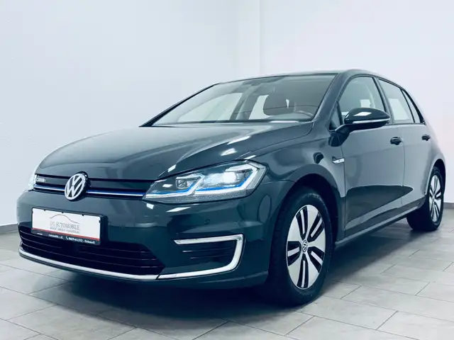 Volkswagen Golf VII Lim. e-Golf * NAVI * R-KAM * CCS * ACC