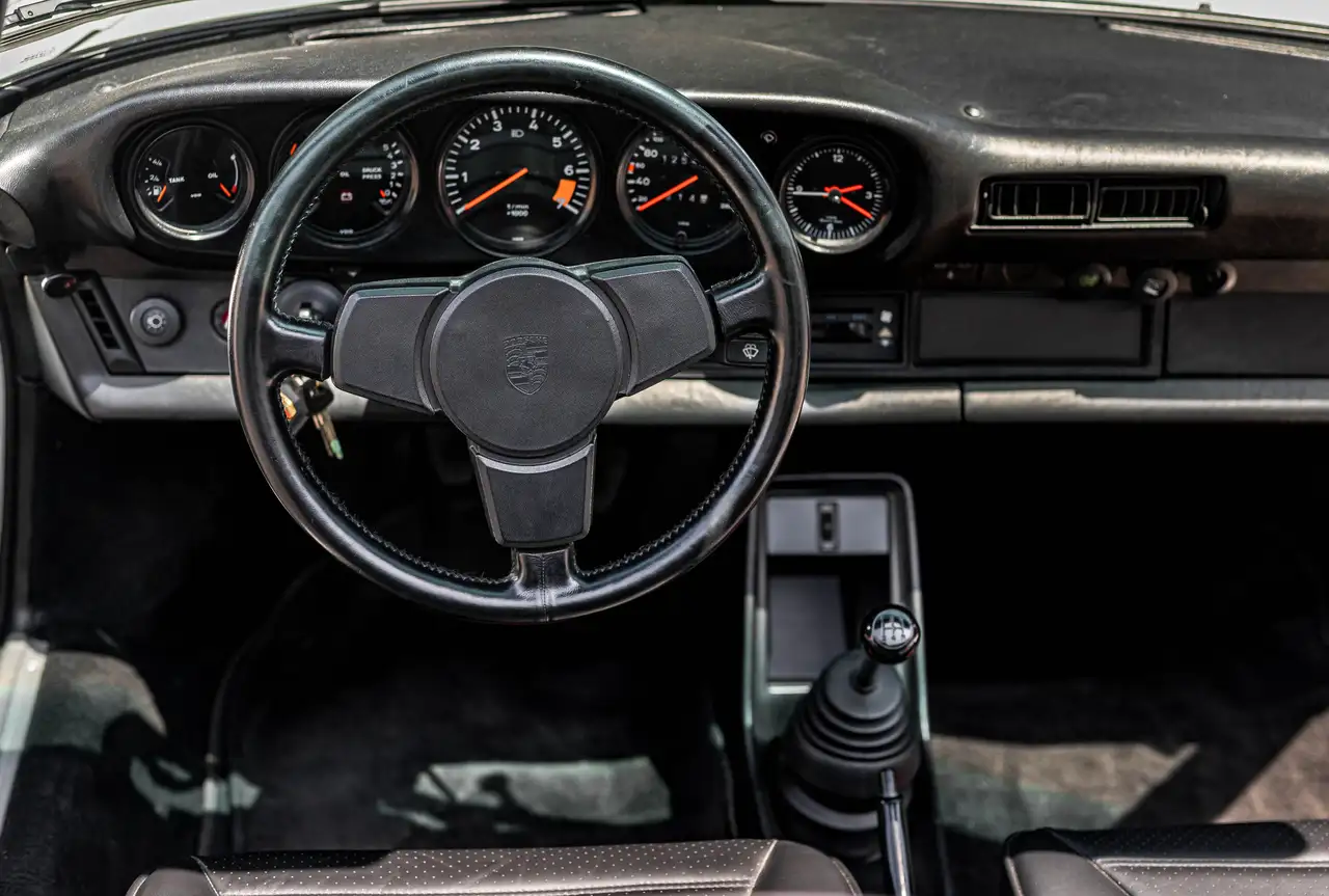 Porsche 911 Cabriolet Carrera, foto 12