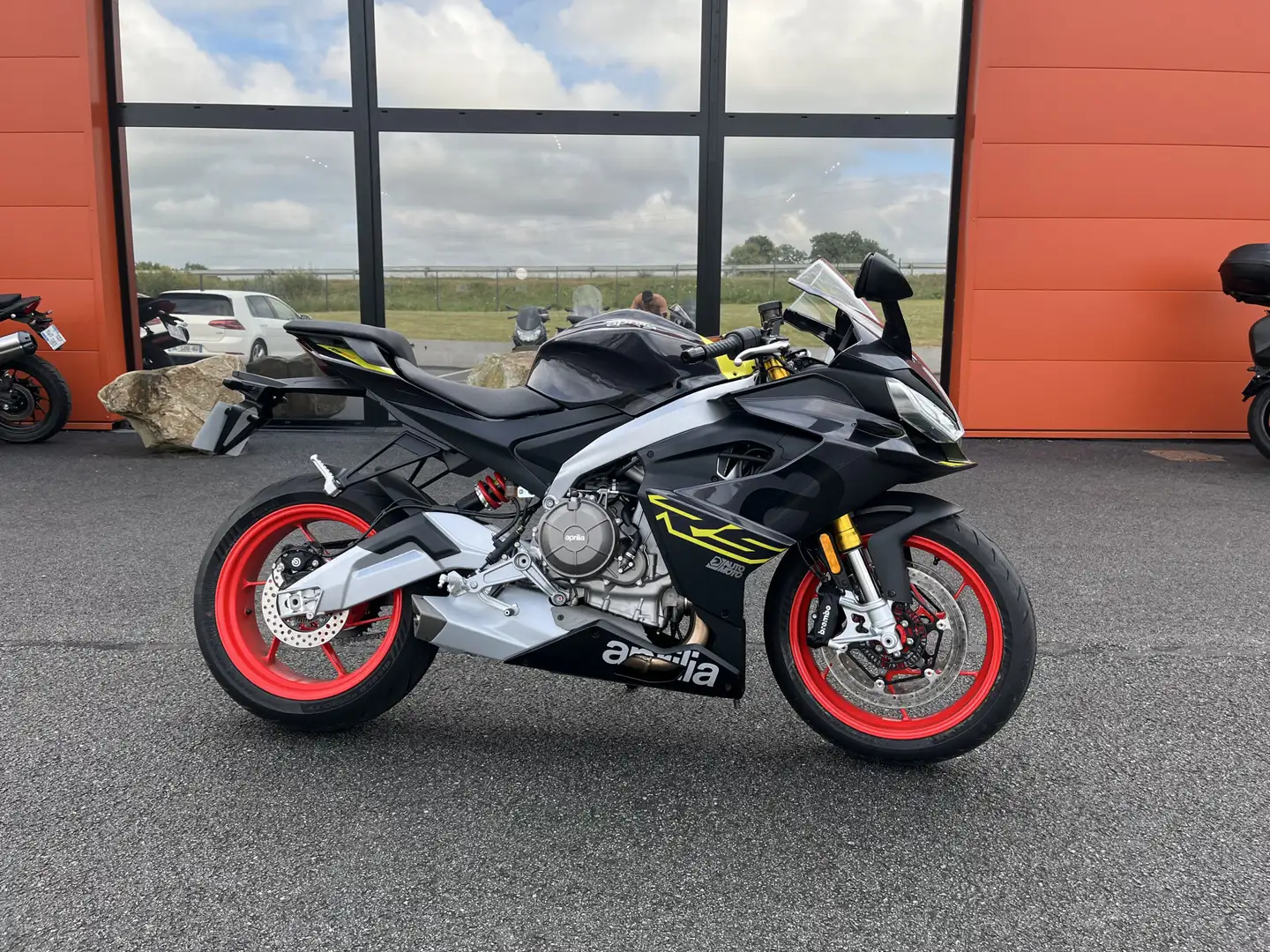 Aprilia RS 660 Jaune - 2
