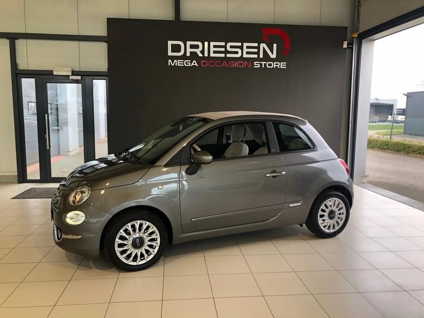 Fiat 500C Hybrid 1.0i 70 PK   BIJ DRIESEN IN BREE    TEL 08 - 1
