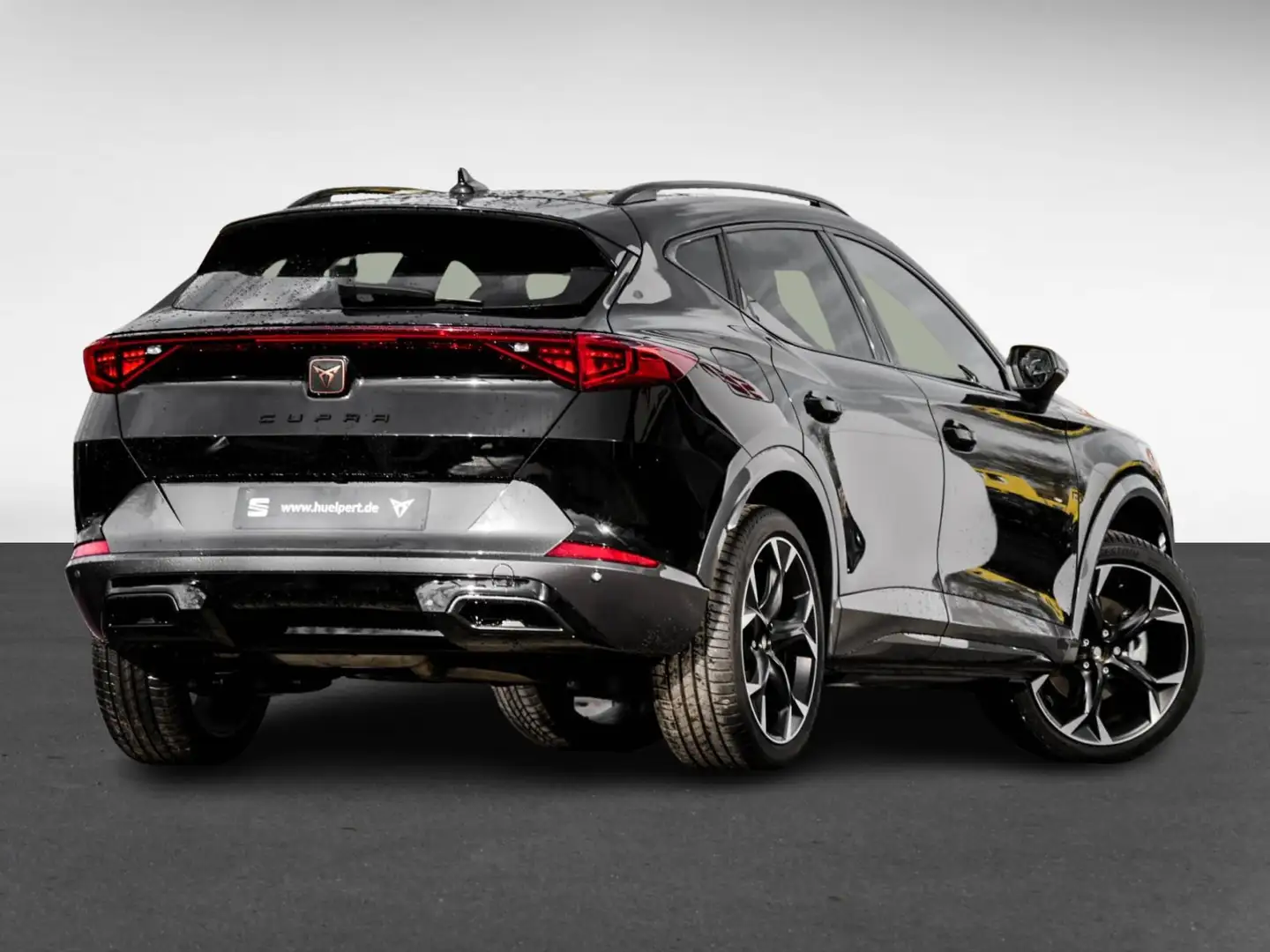 CUPRA Formentor 2.0 DSG AHK PANO BEATS 19LM MATRIX RFK Černá - 2