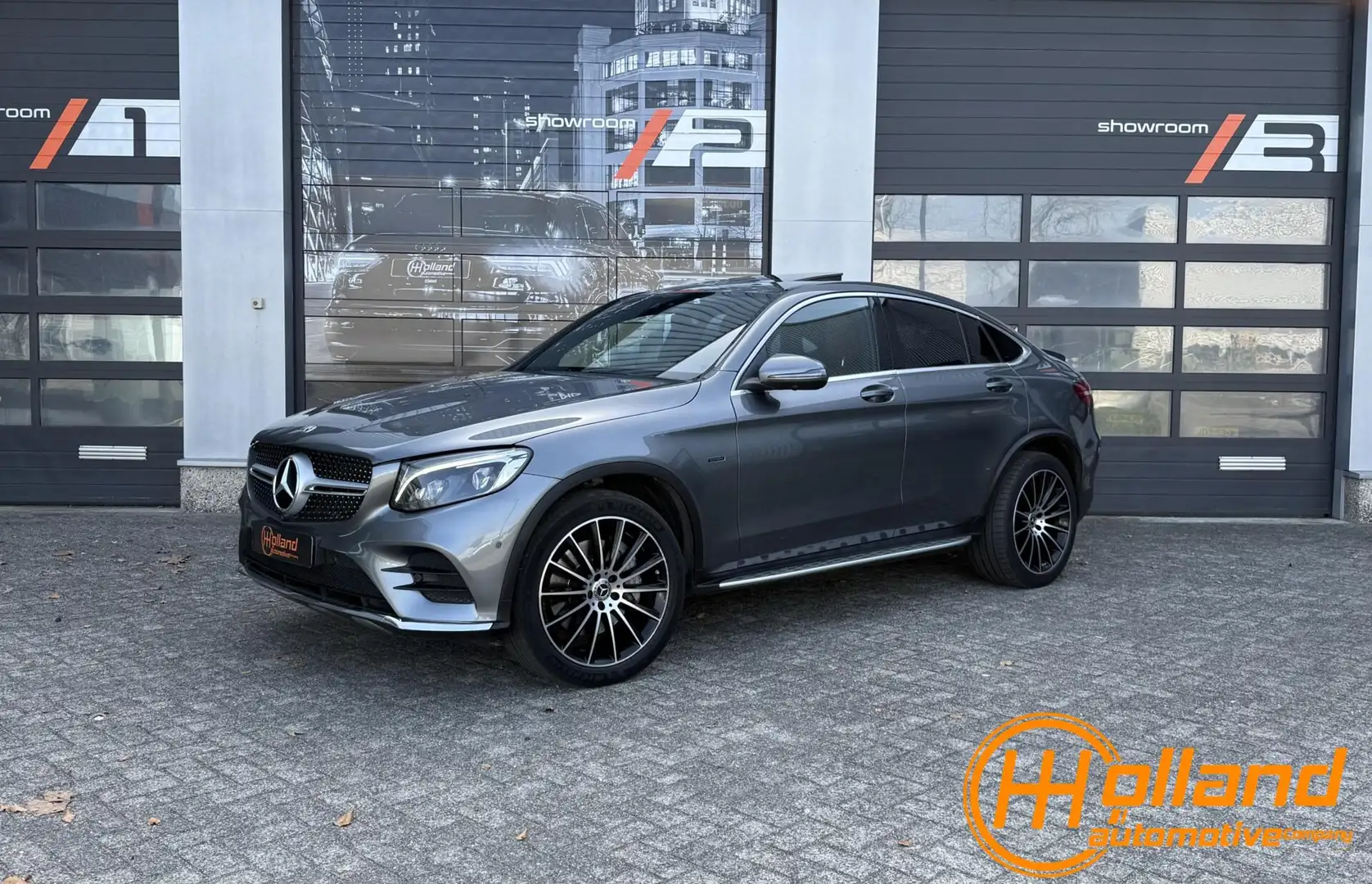 Mercedes-Benz GLC 350 Coupé 350e 4MATIC Business Solution AMG Upgrade Ed Gris - 1