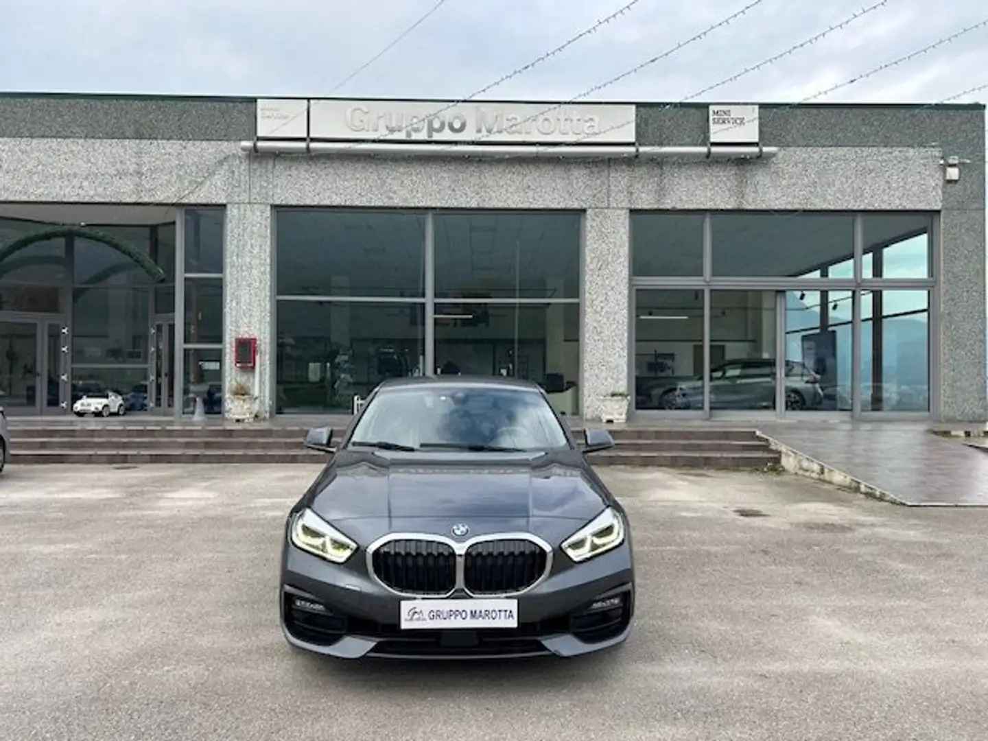 BMW 118 Serie 1 F40 118d Sport lINE Grigio - 2