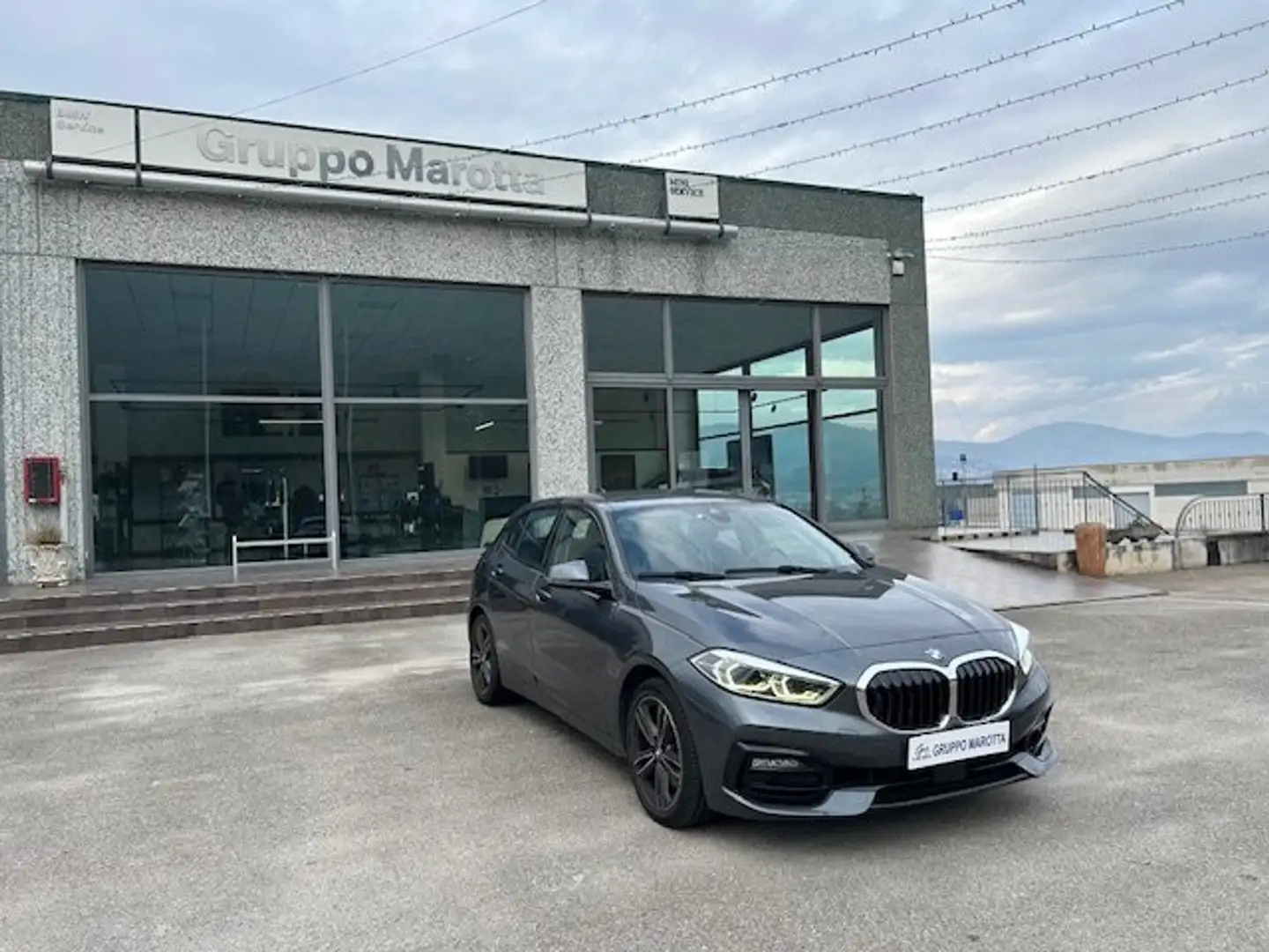 BMW 118 Serie 1 F40 118d Sport lINE Grigio - 1
