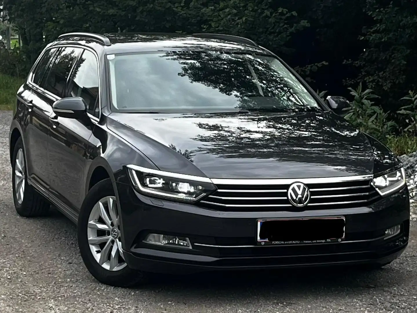 Volkswagen Passat Variant Passat Variant 1,6 TDI Schwarz - 1