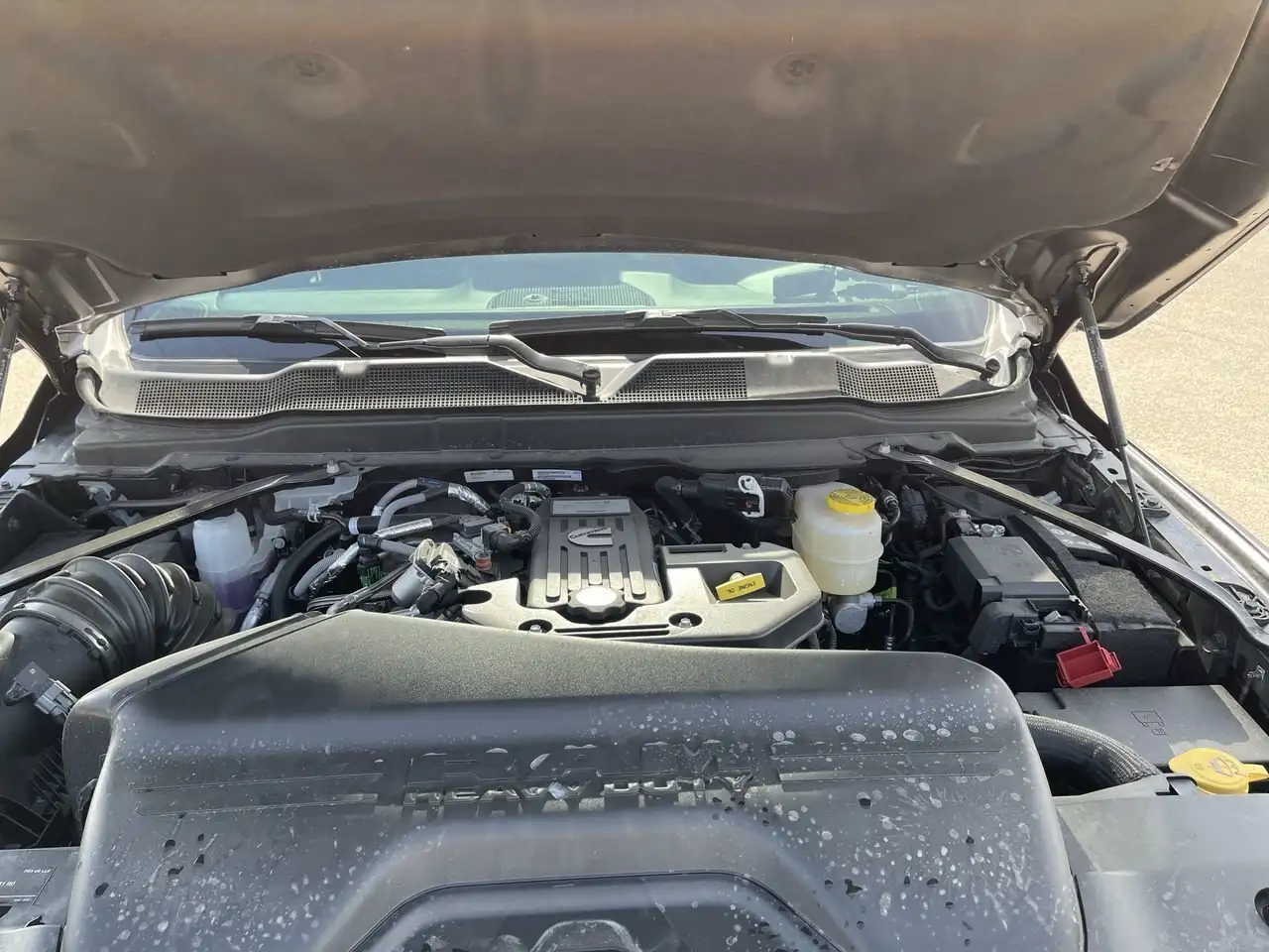 RAM 3500 снимка RAM 3500
