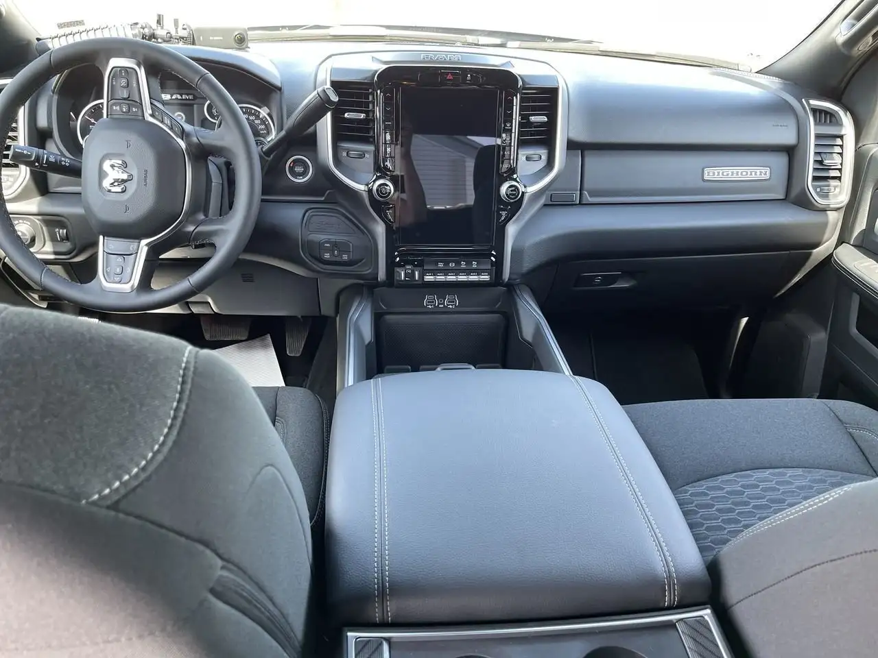 RAM 3500 снимка RAM 3500