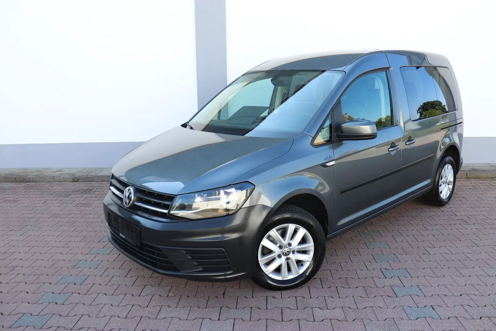 Volkswagen Caddy 2.0TDI TRENDLINE 7-SITZER*CLIMATIC*SITZH*ZAHNR-NEU Grau - 1