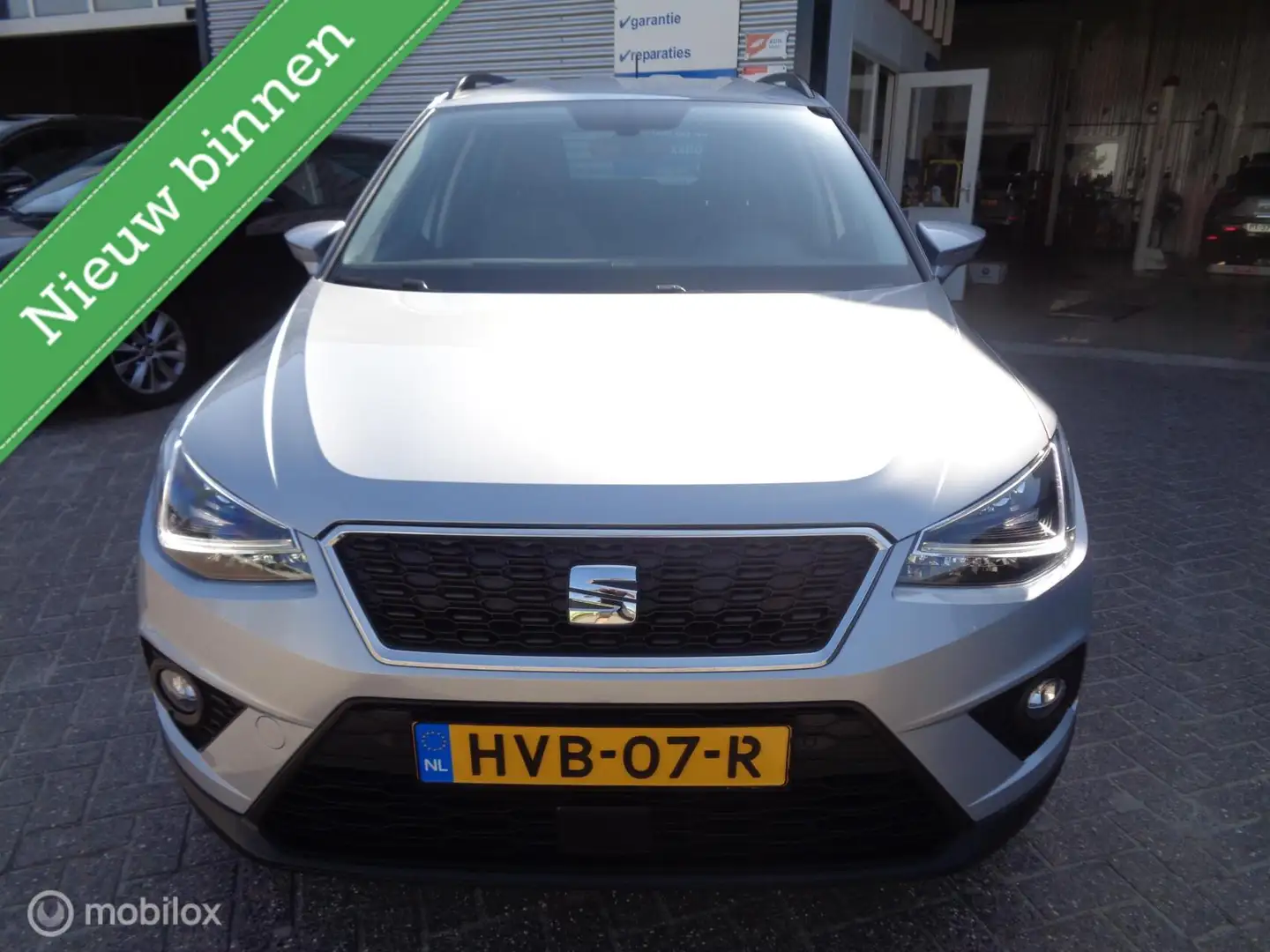 SEAT Arona 1.0 TSI Automaat Style Business/Full LED/Airco/Lm Grau - 2