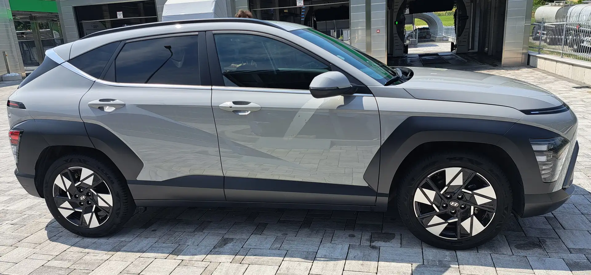 Hyundai KONA Kona II 2023 1.6 gdi hev X Line 2wd 141cv dct Grigio - 1