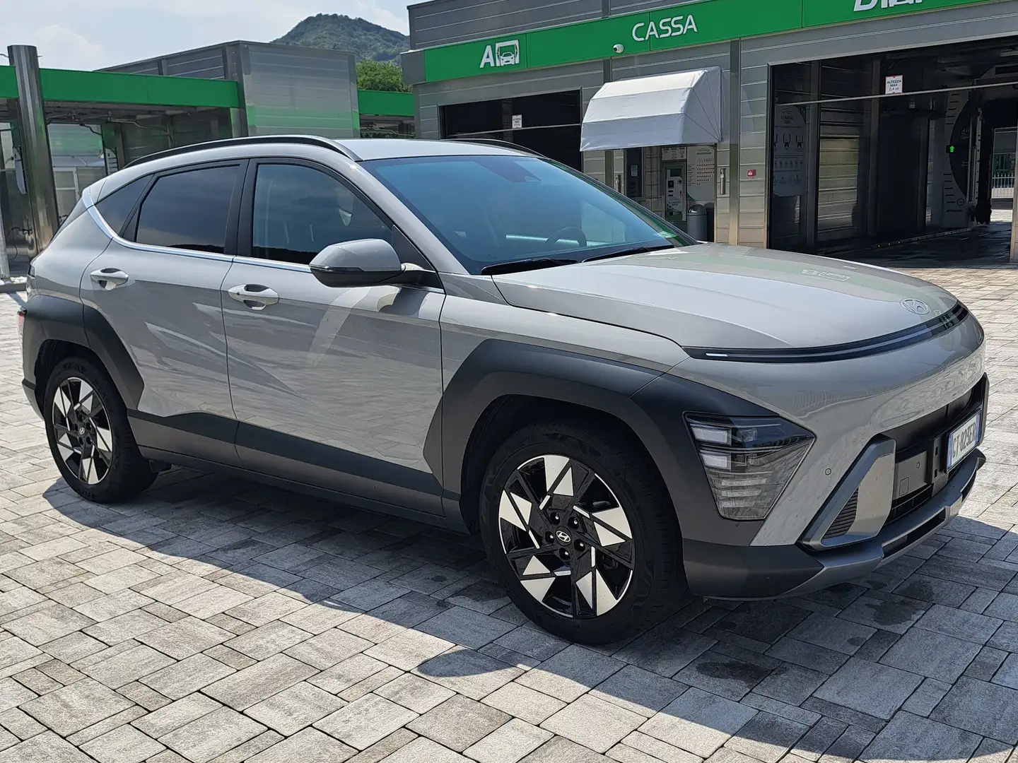 Hyundai KONA Kona II 2023 1.6 gdi hev X Line 2wd 141cv dct Grigio - 2