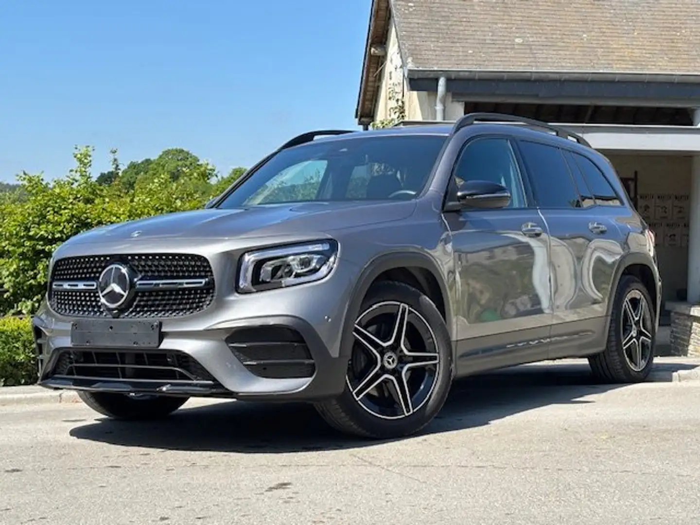 Mercedes-Benz GLB 180 KIT AMG, 7 PLACES Gris - 1