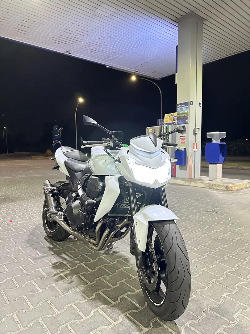 Kawasaki Z 750 Biały - 1