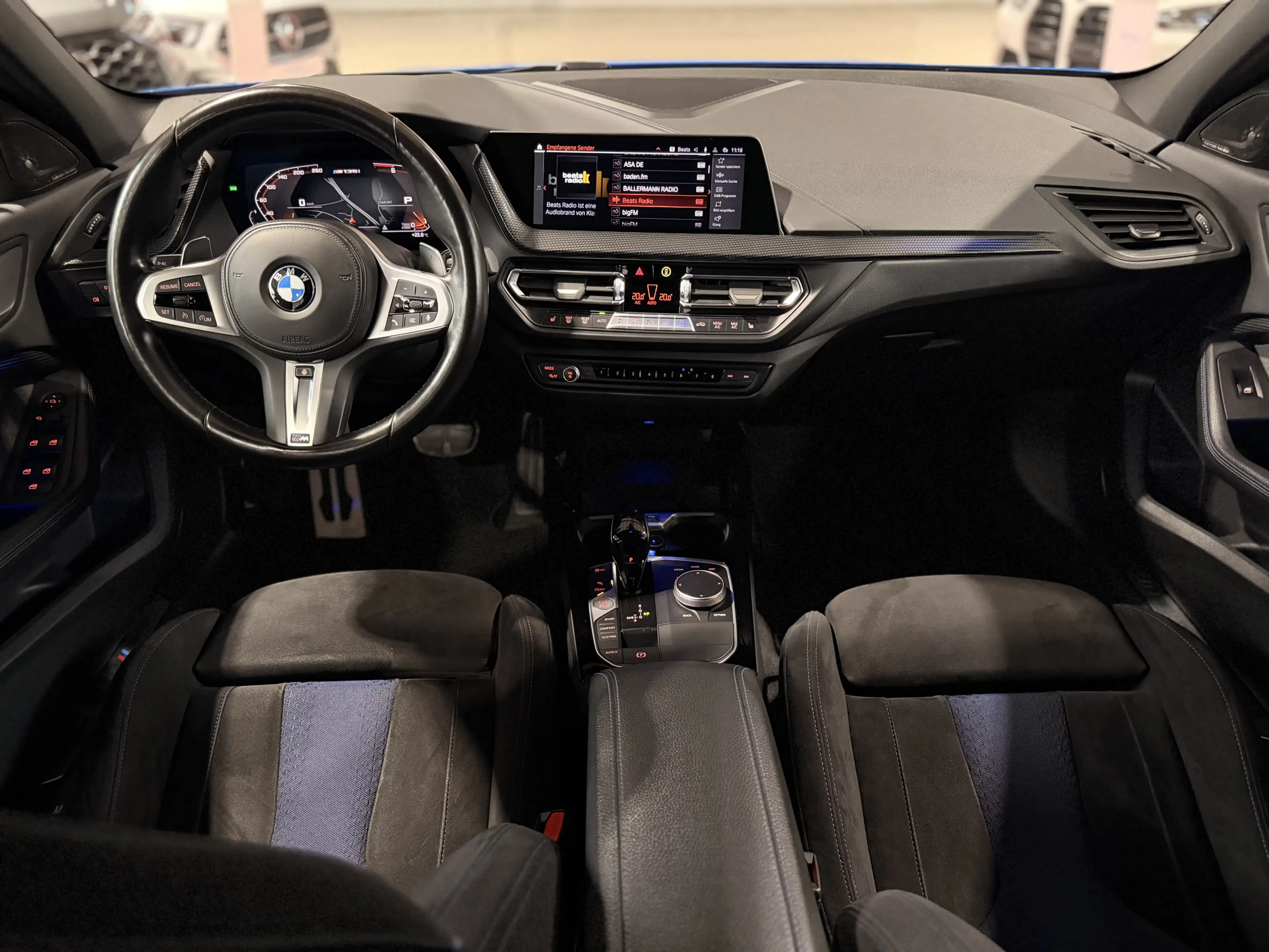 BMW 135 i*xDrive*K80*HUD*KW-GEWINDE*SHADOW*CARPLAY* — photo 14