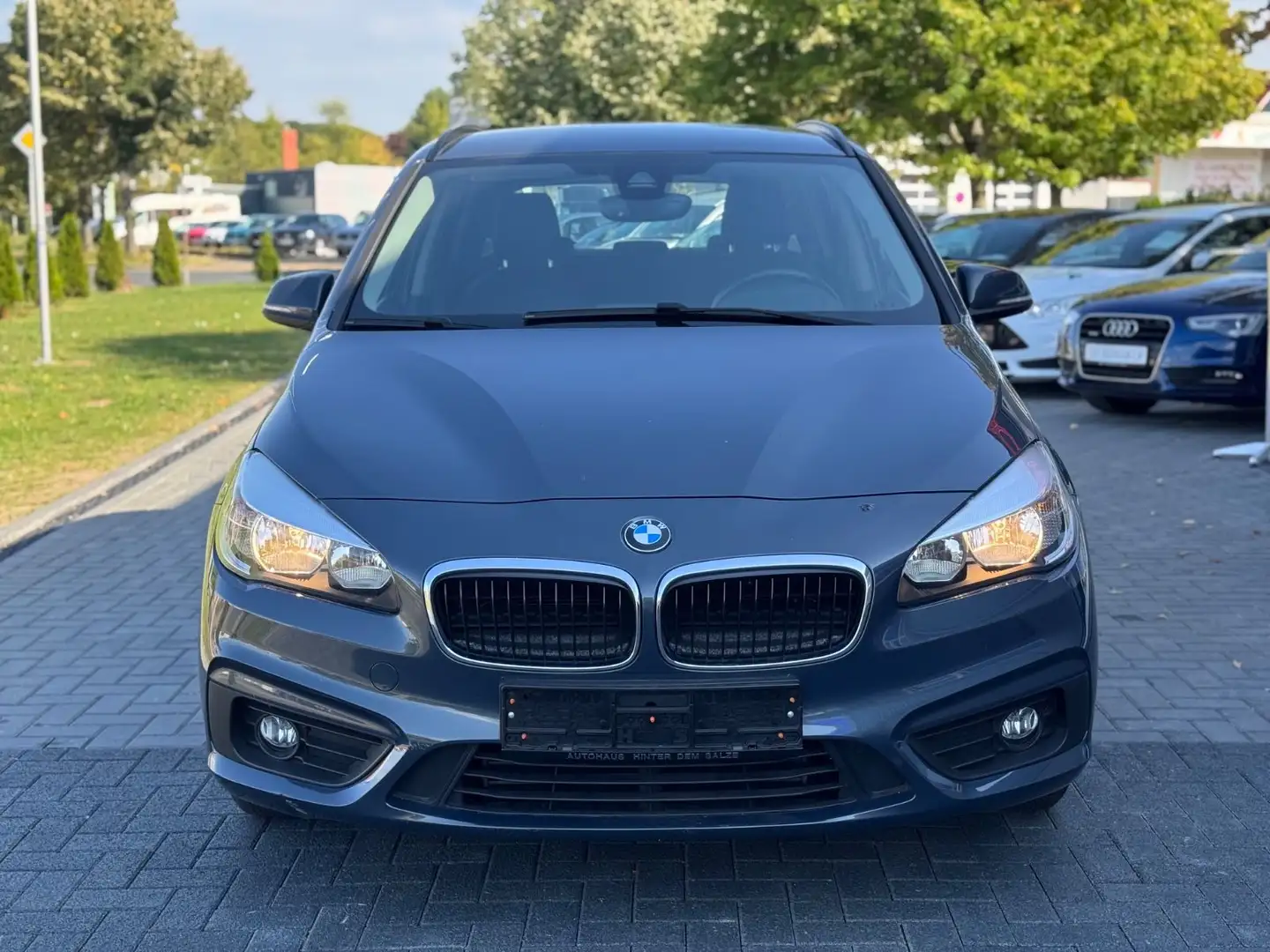 BMW 218 Baureihe 2 Active Tourer 218 i Advantage Grigio - 2