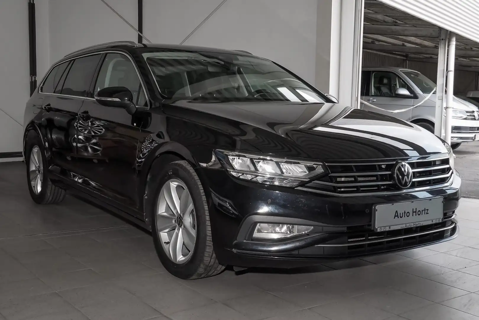 Volkswagen Passat Variant Business 2.0 TDI 4M DSG 147 kw, Sta Zwart - 2