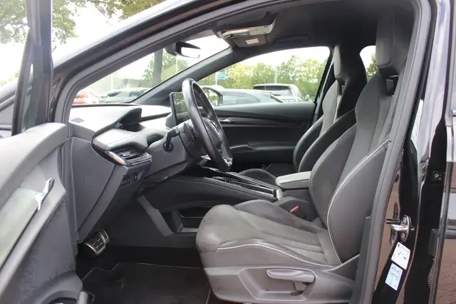 Skoda Enyaq view 11