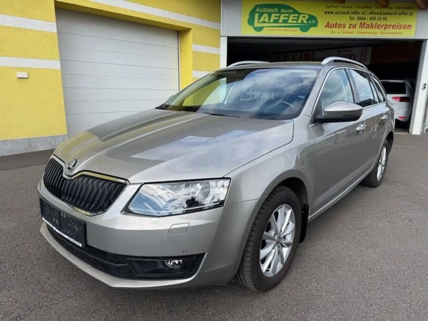 Skoda Octavia 1.6TDI Style 4x4 Allrad - nur 78000km! Beige - 2