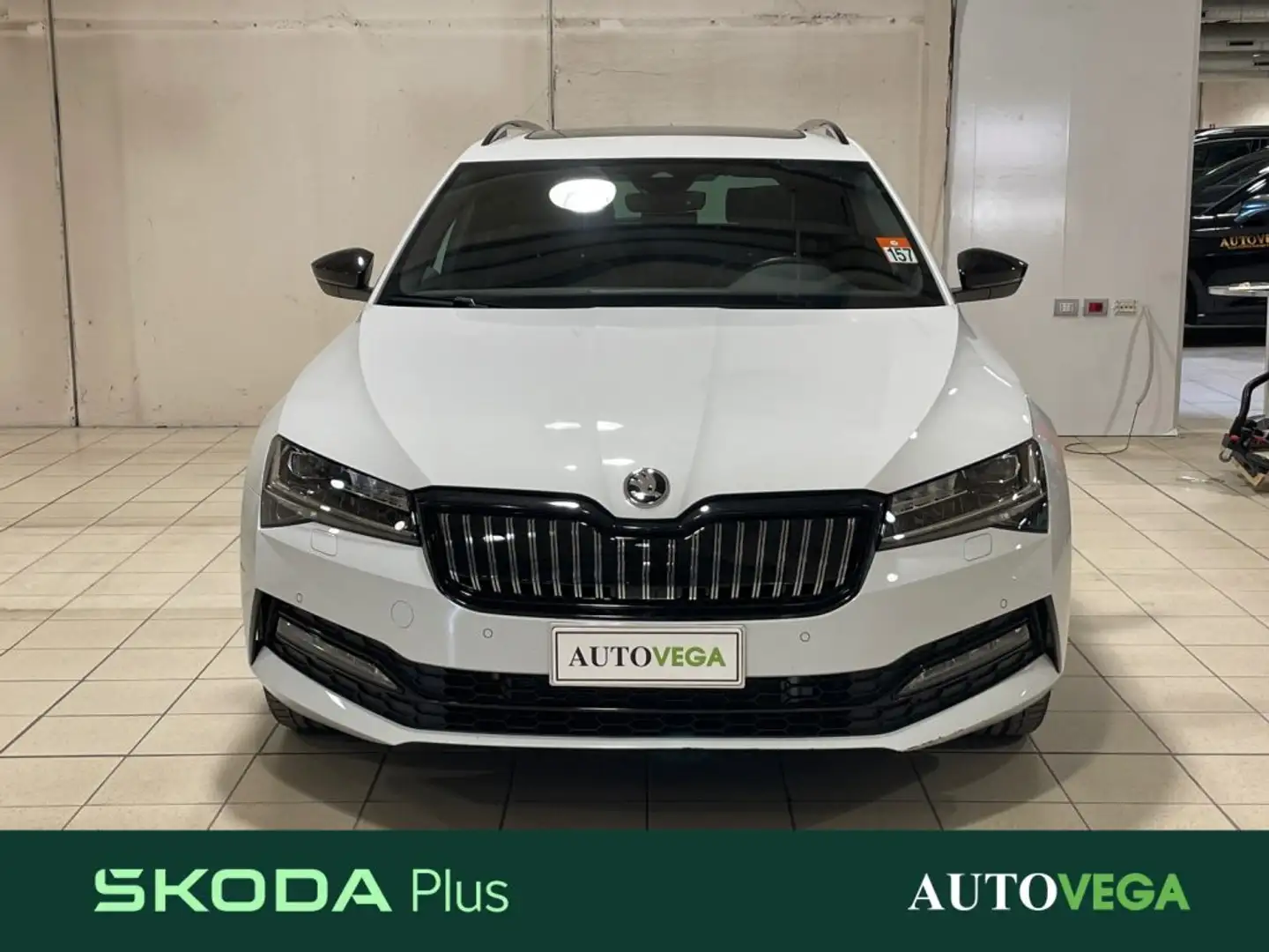 Skoda Superb wagon iv 1.4 tsi phev sportline dsg Bianco - 2