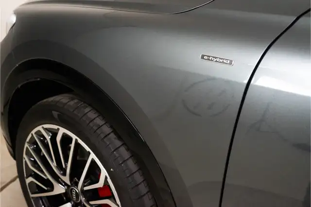 Audi Q5 view 15