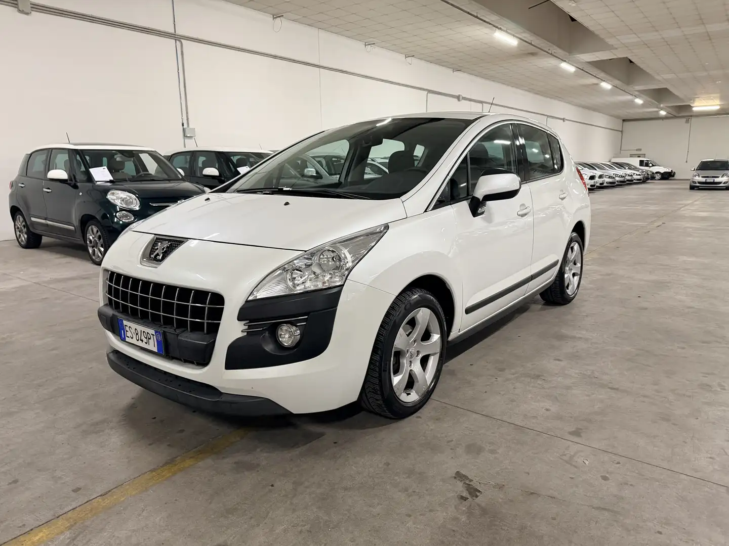 Peugeot 3008 3008 I 1.6 hdi 8v Active 115cv fap Blanc - 2