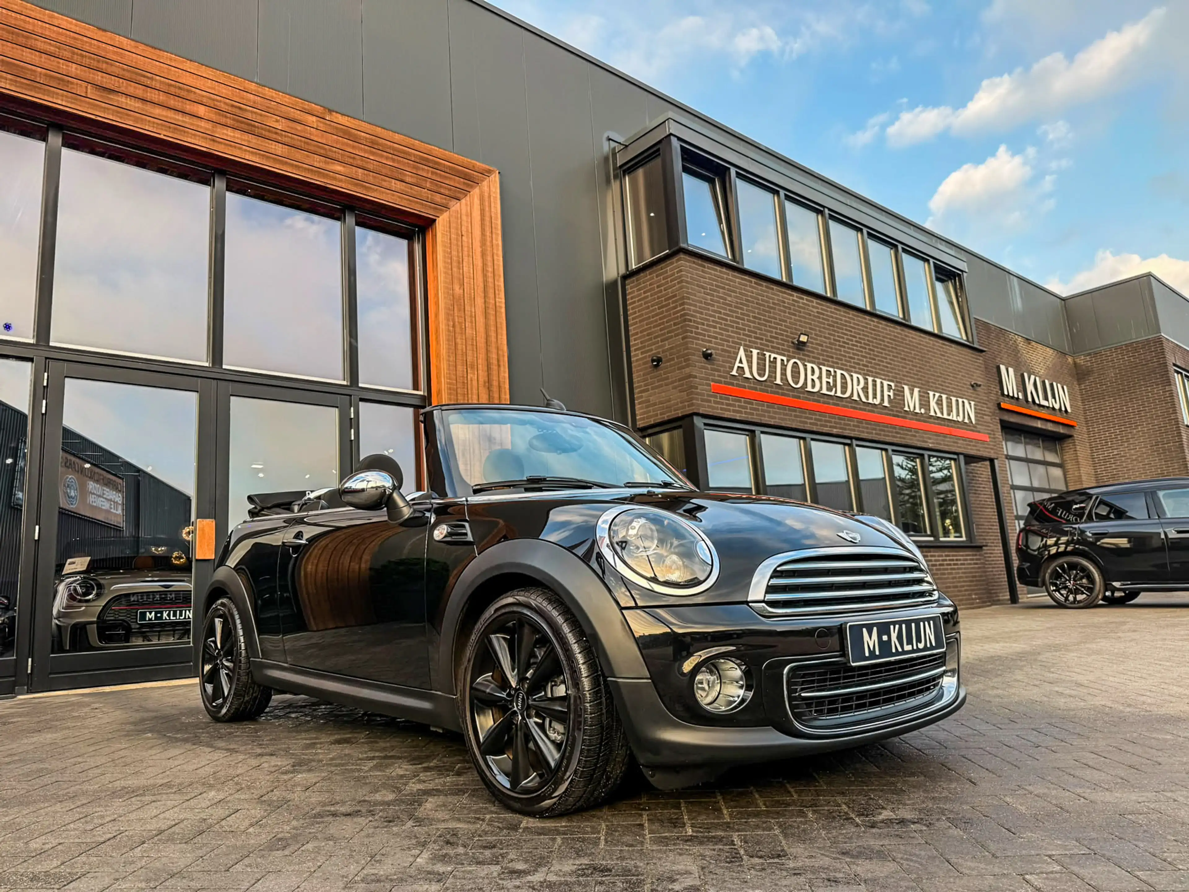 MINI Cooper Cabrio 1.6 Chili 122pk/Navi/Xenon/Half leer/17" S topstaa