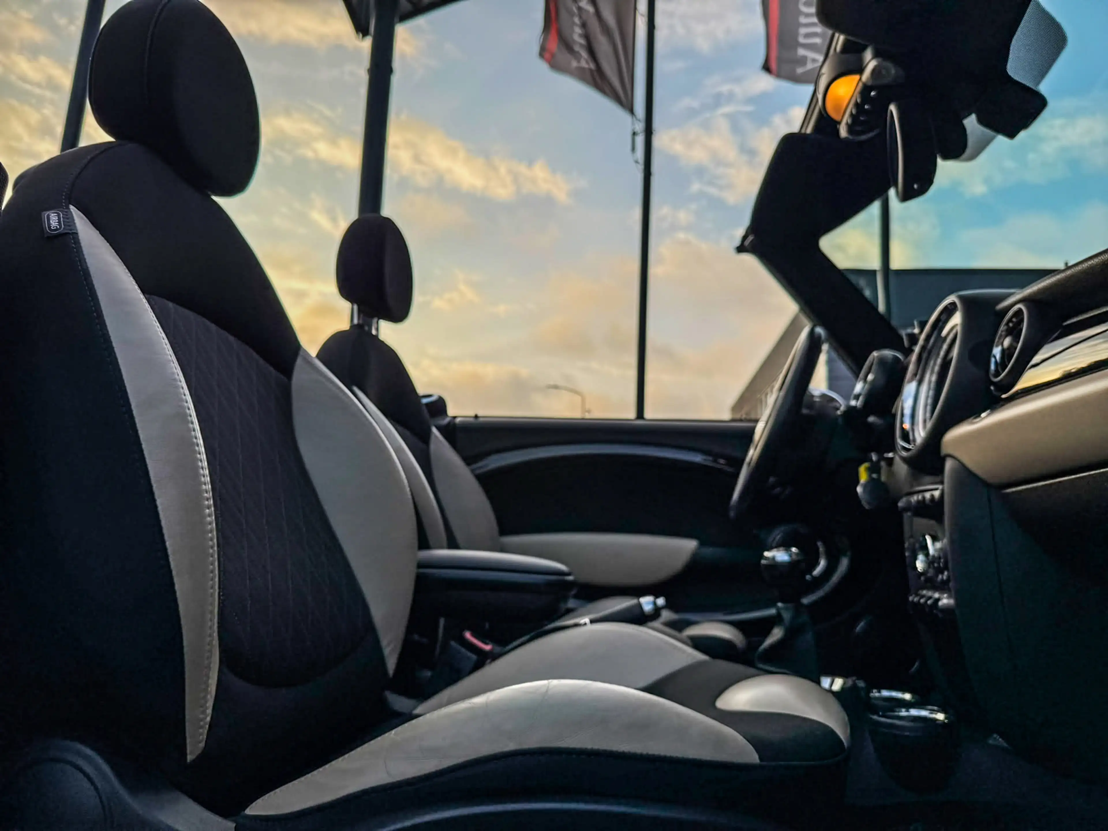 MINI Cooper Cabrio 1.6 Chili 122pk/Navi/Xenon/Half leer/17" S topstaa — photo 10