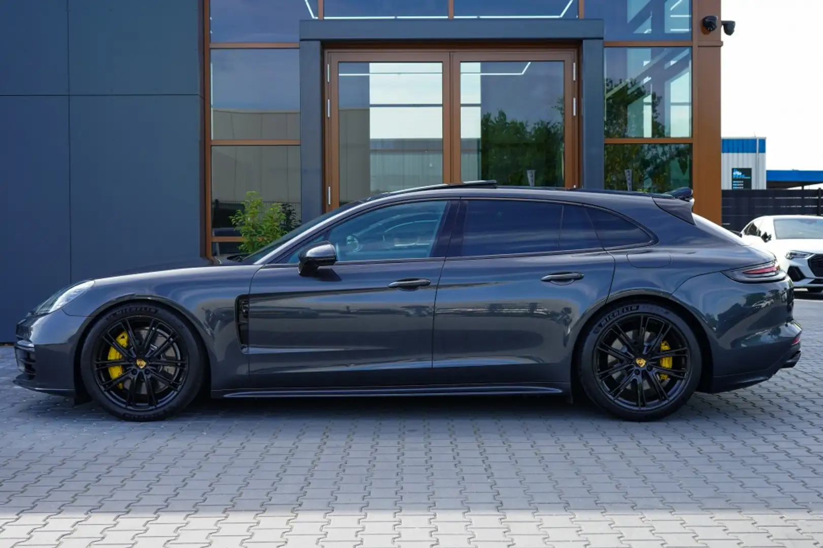 Porsche Panamera Sport Turismo 2.9 4 E-Hybrid | Pano | Bose | Soft Grijs - 2