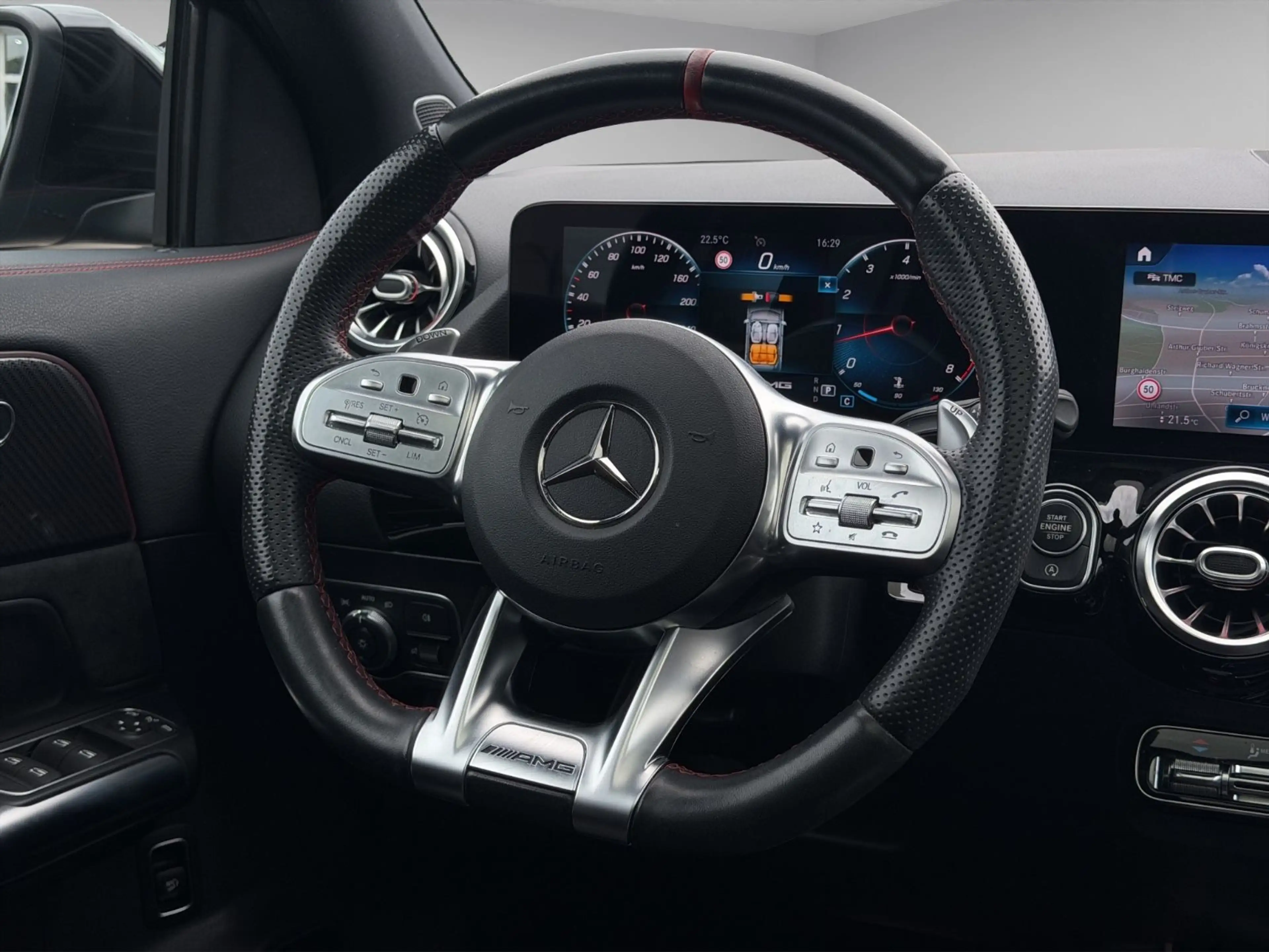 Mercedes-Benz GLA 35 AMG GLA 35  4M AMG Line Pano*roteGurt*Burm*360°*App — photo 12