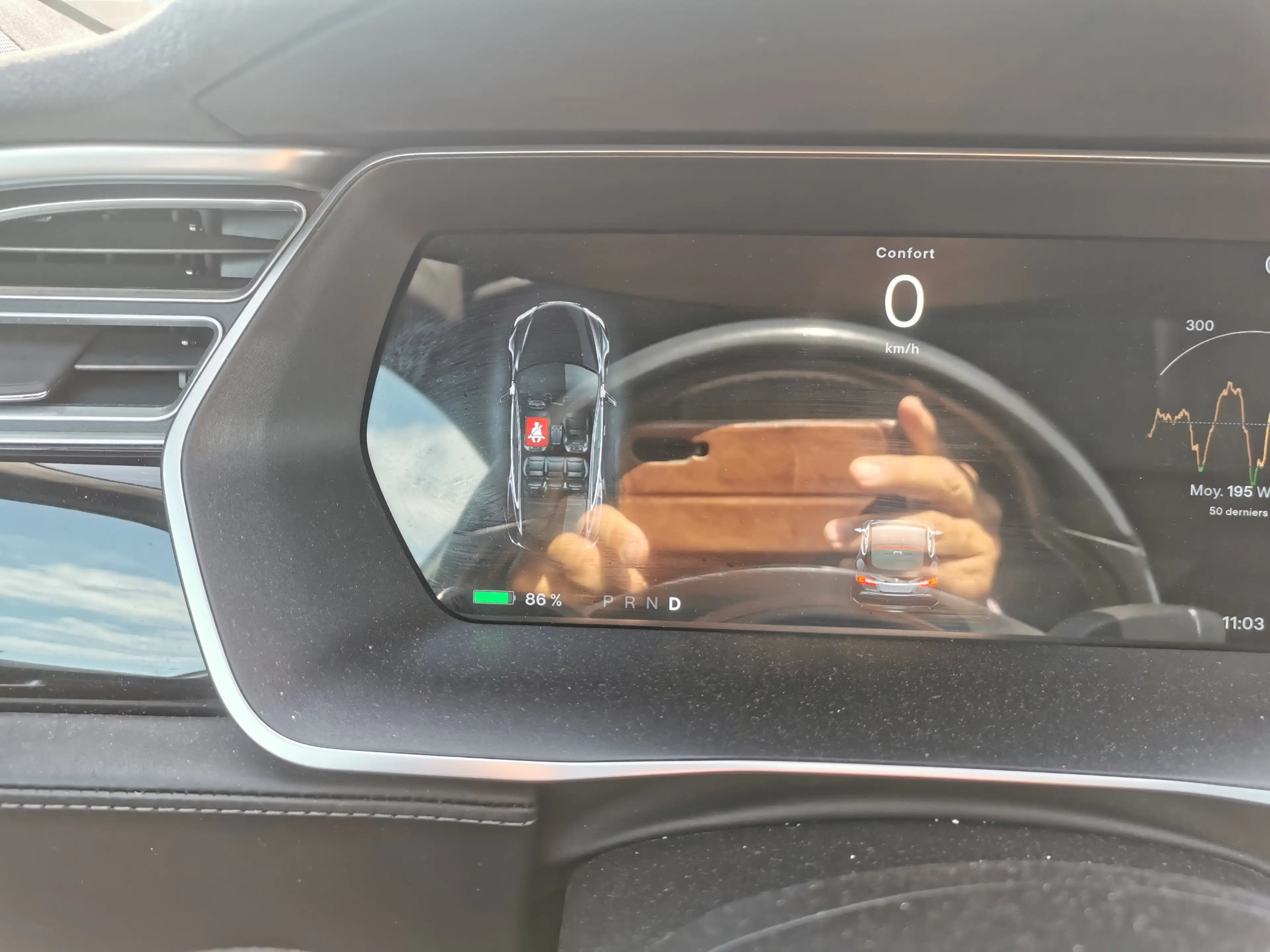 Tesla Model S Model S 85 kWh — photo 9