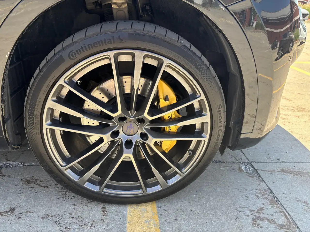 Maserati Levante снимка Maserati Levante