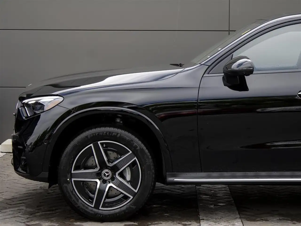 Mercedes-Benz GLC снимка Mercedes-Benz GLC