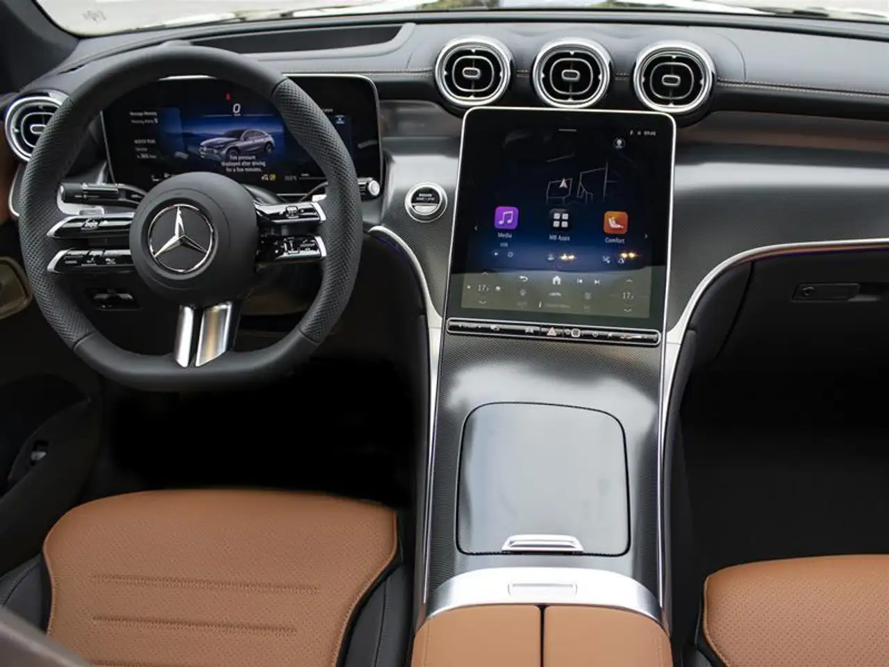 Mercedes-Benz GLC снимка Mercedes-Benz GLC