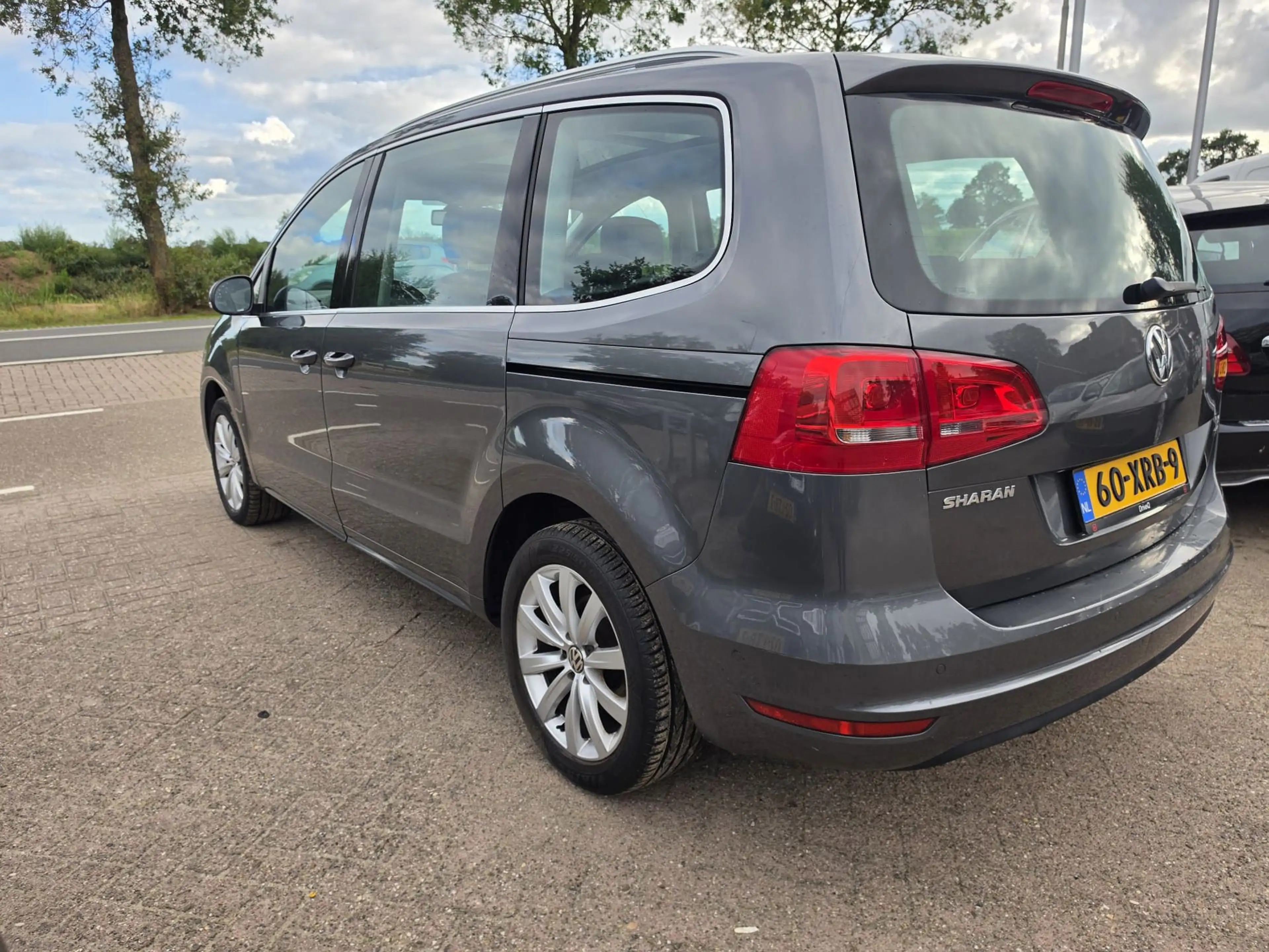 Volkswagen Sharan 1.4 TSI Highline 7p. — photo 3