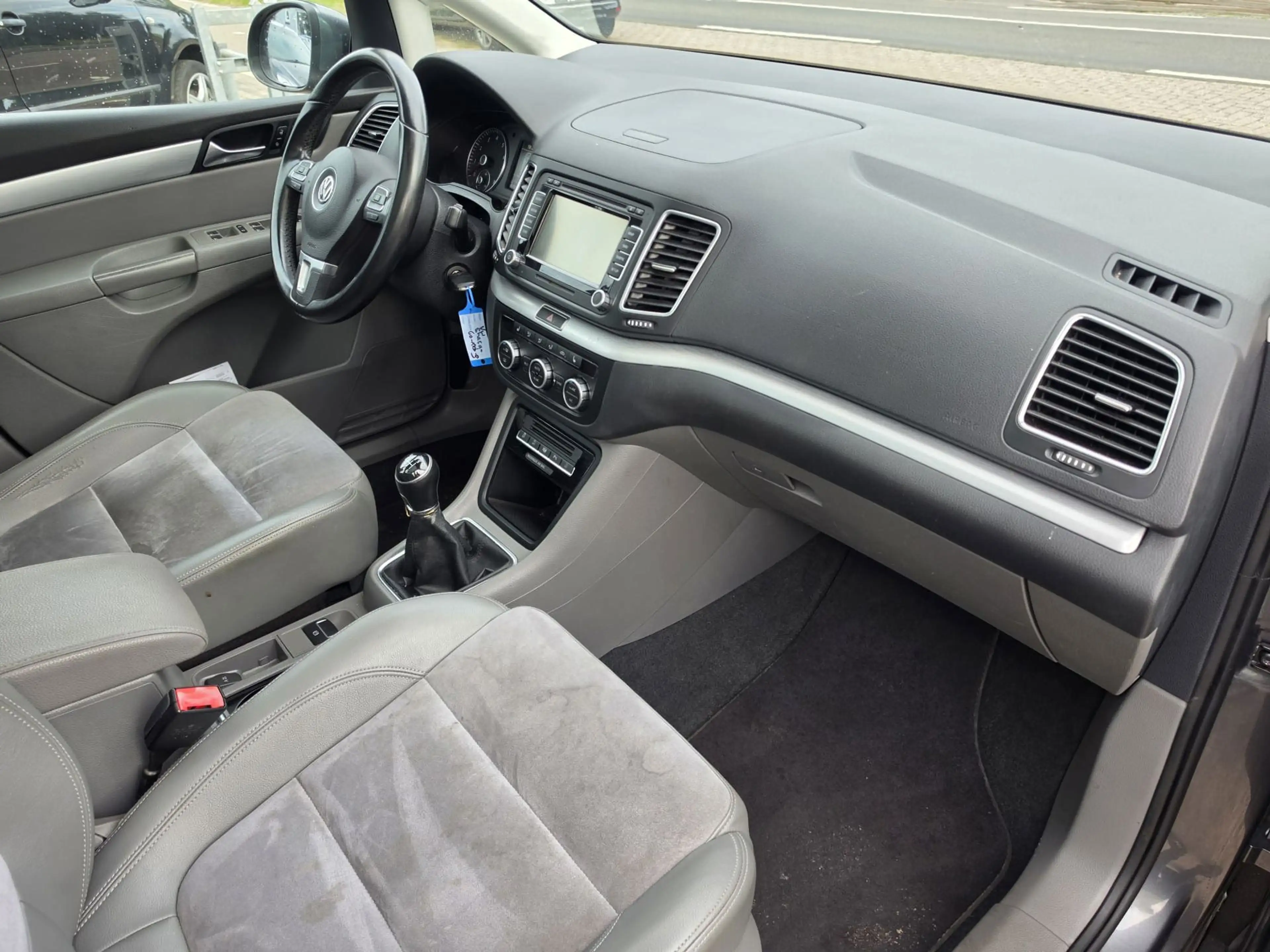Volkswagen Sharan 1.4 TSI Highline 7p. — photo 8