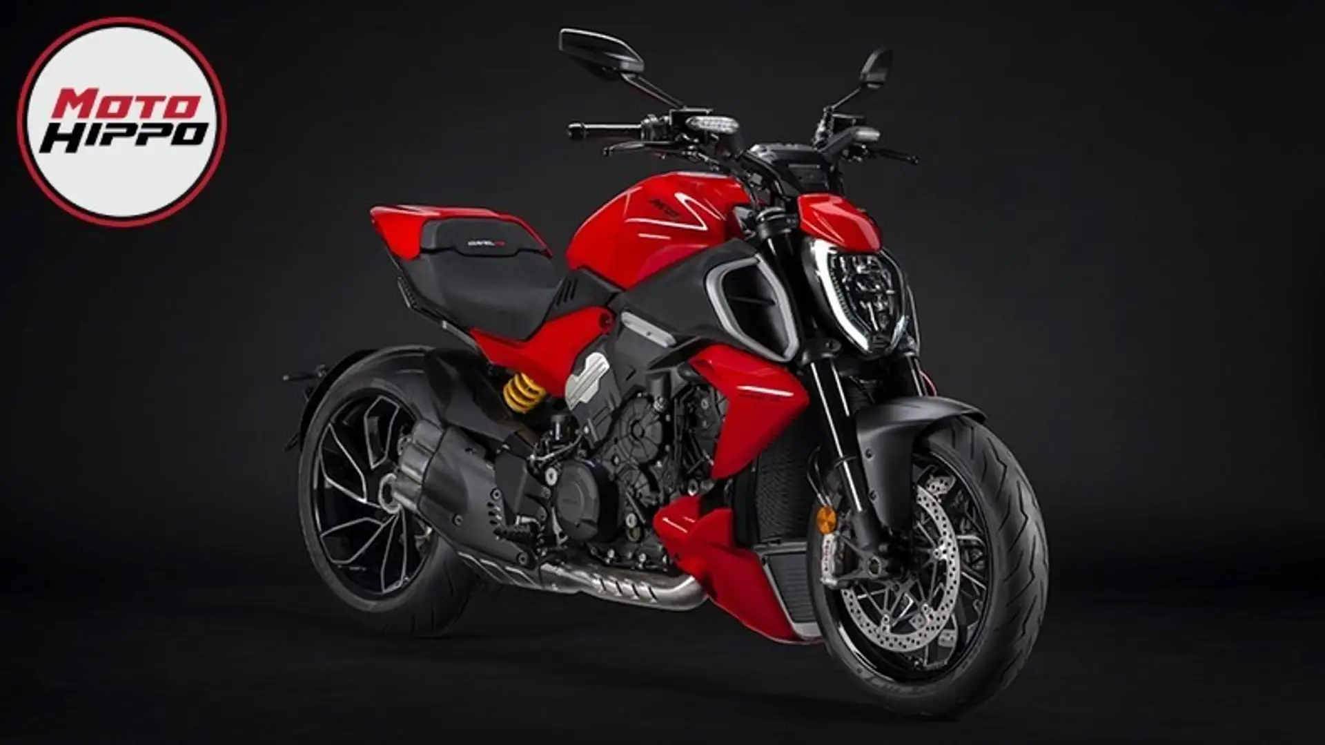 Ducati Diavel V4 Rood - 1