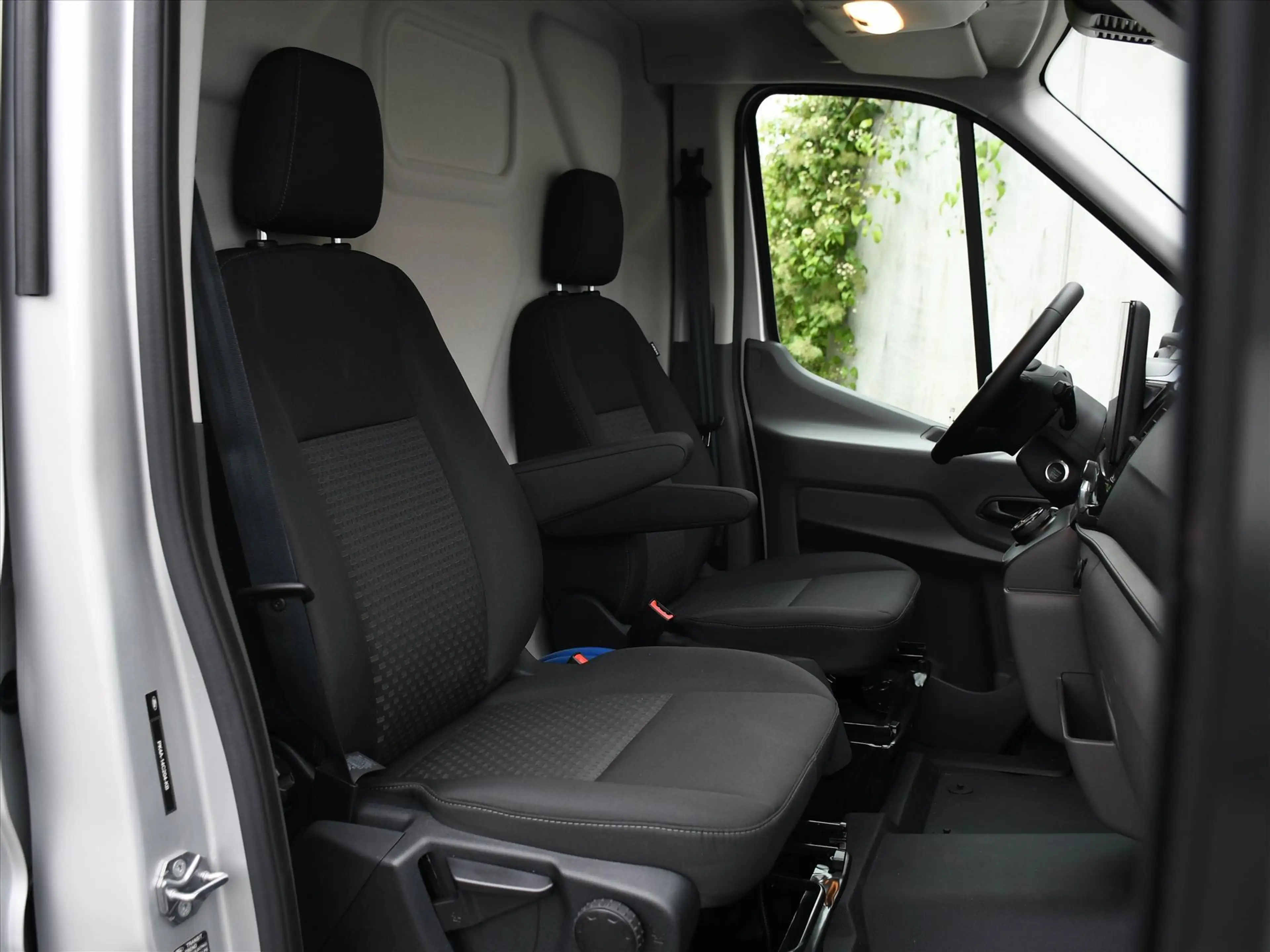 Ford E-Transit Trend GB 350 L3H2 68kWh 184pk Automaat ADAP. CRUIS — photo 9