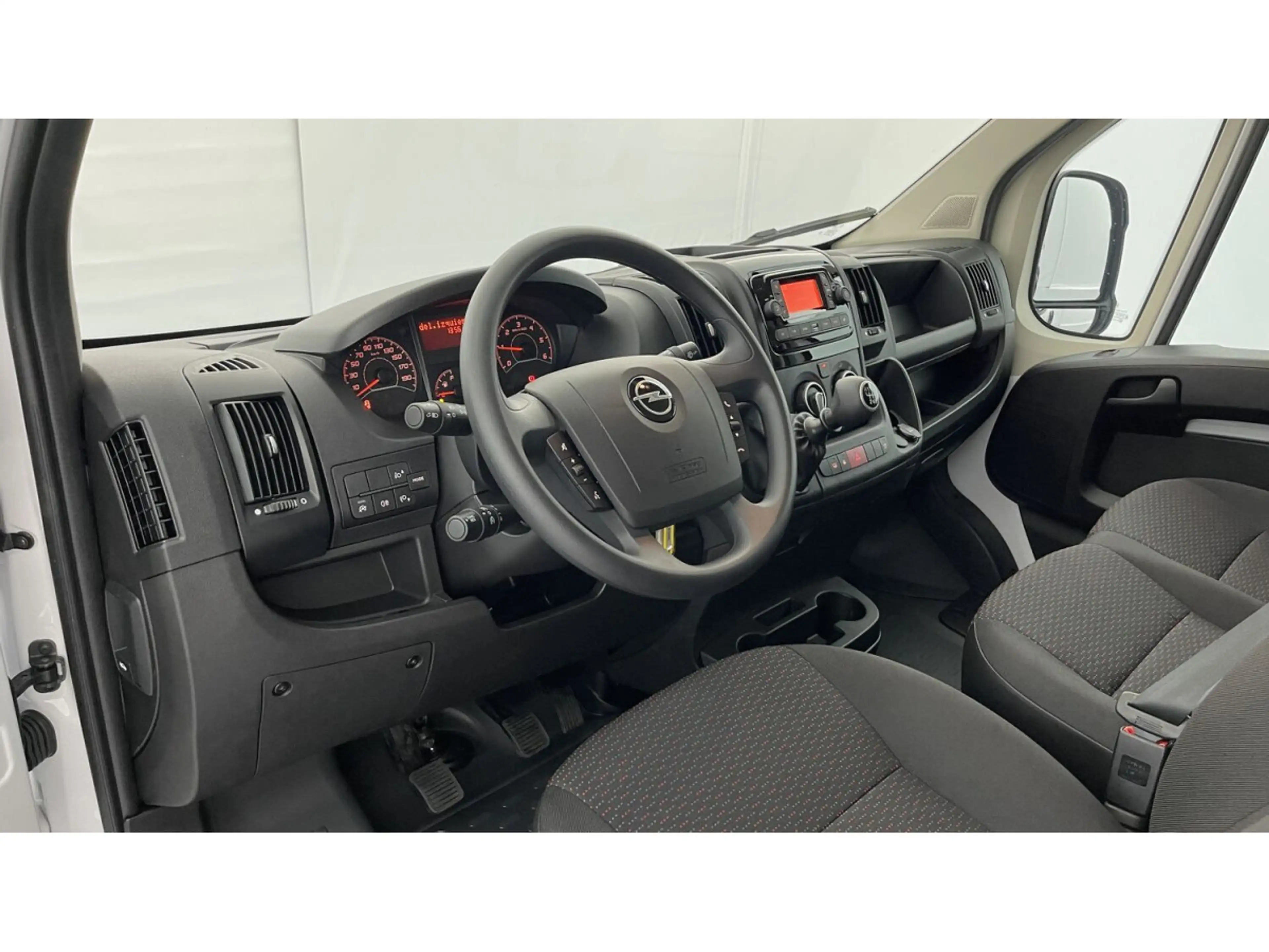 Opel Movano L2H2 Confort — photo 6