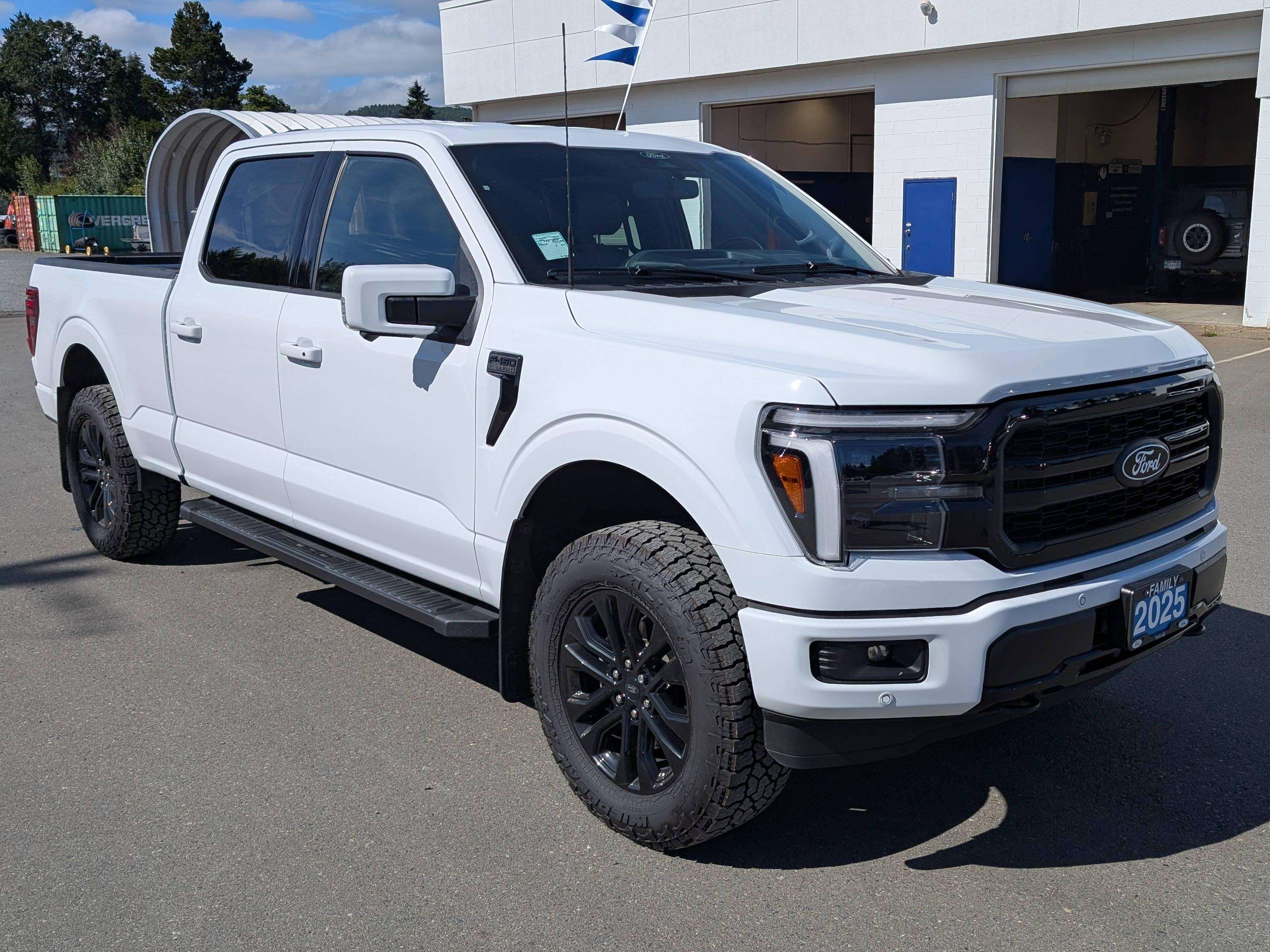 2025 Ford F-150 502A | 5.0L V8 | 157" WB Long Box | Pro Tailgate — снимка 1